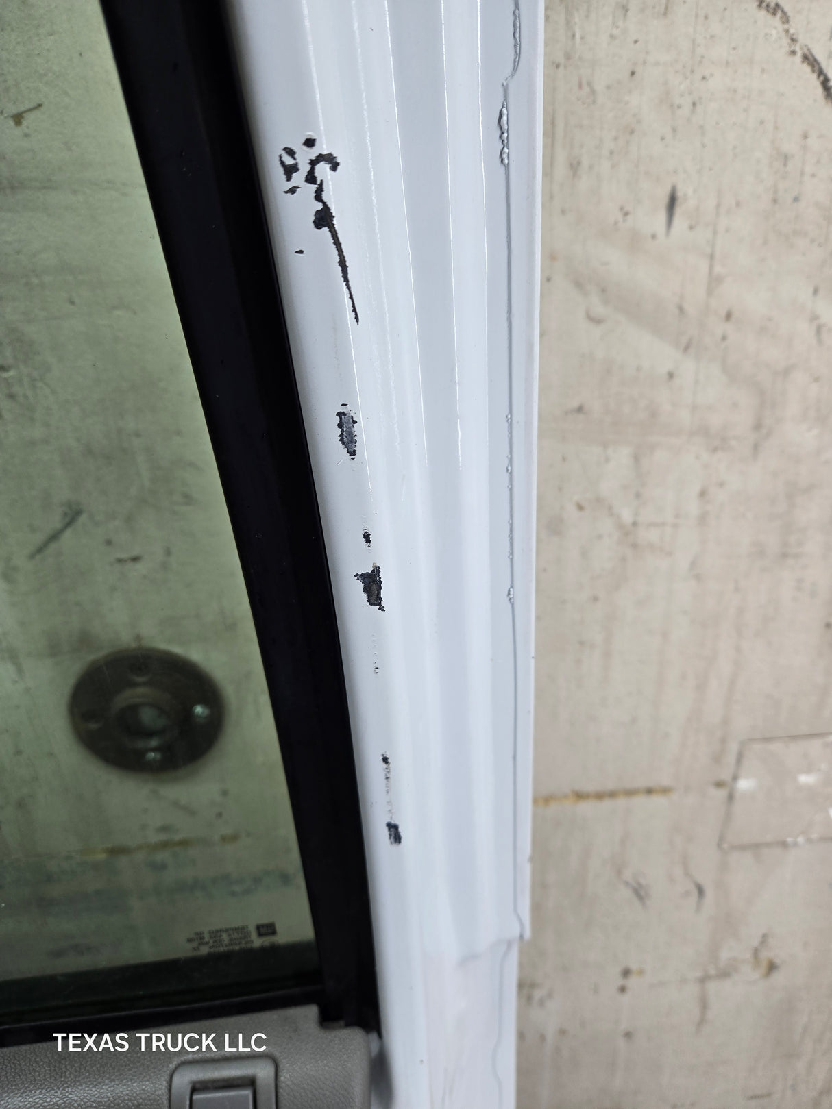 2007-2013 Chevrolet Silverado / GMC Sierra 1500 2500 3500 HD RH Front Passenger Side Door