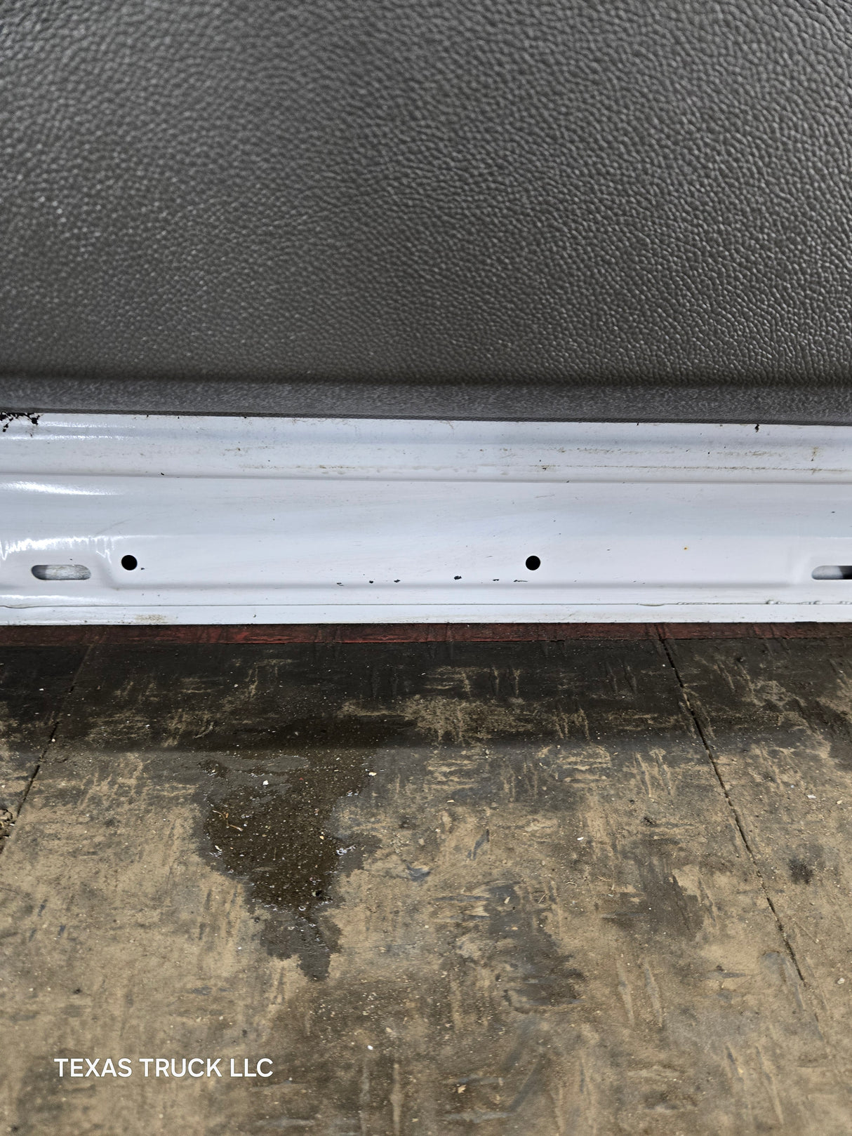 2007-2013 Chevrolet Silverado / GMC Sierra 1500 2500 3500 HD RH Front Passenger Side Door