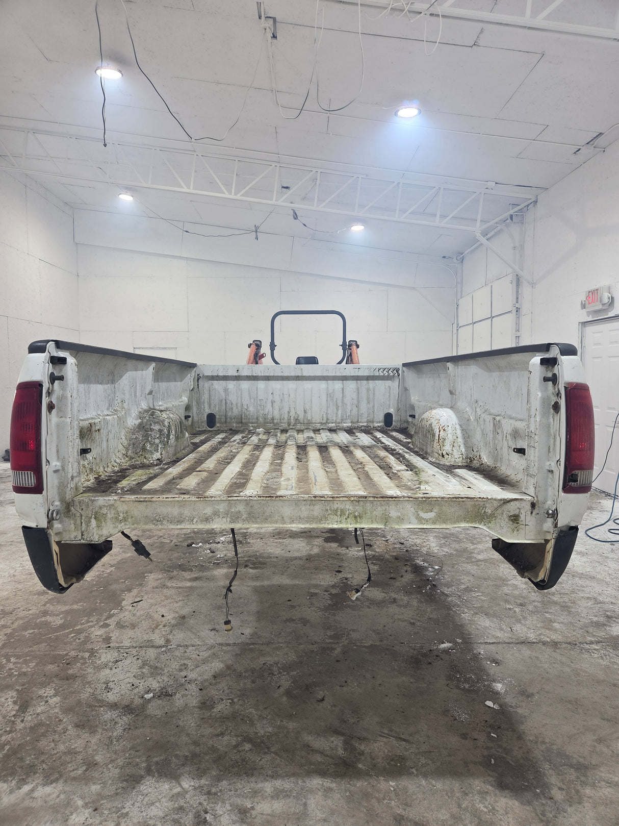 1997-2003 Ford F150 8' Long Bed - White