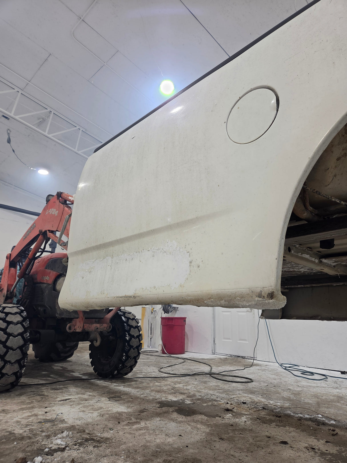 1997-2003 Ford F150 8' Long Bed - White