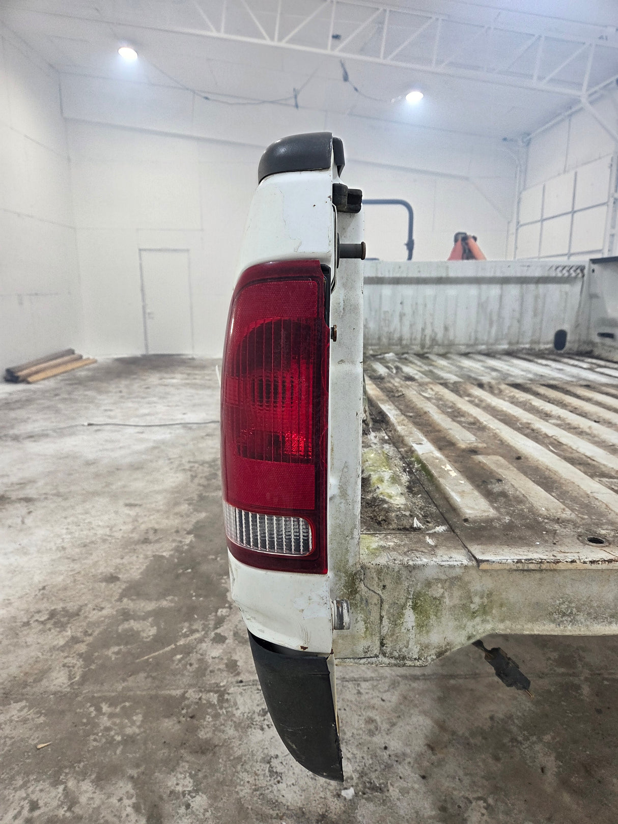 1997-2003 Ford F150 8' Long Bed - White