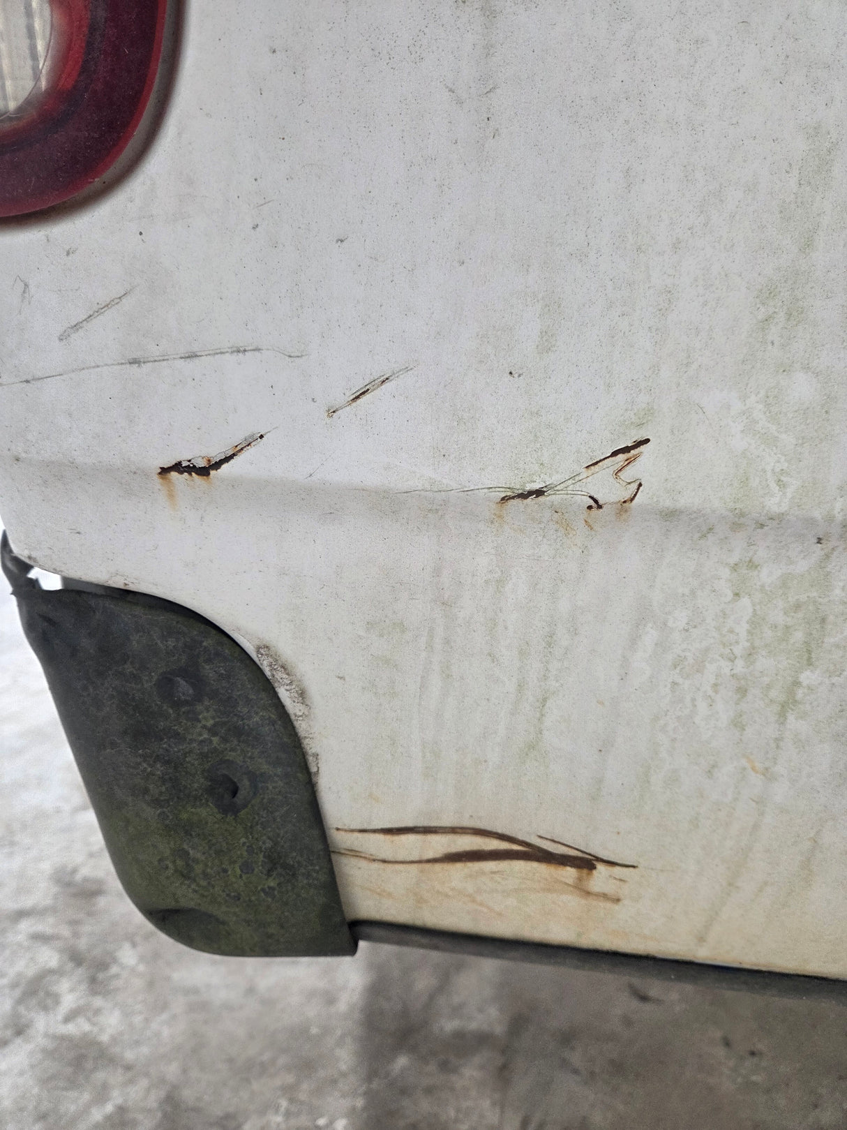 1997-2003 Ford F150 8' Long Bed - White