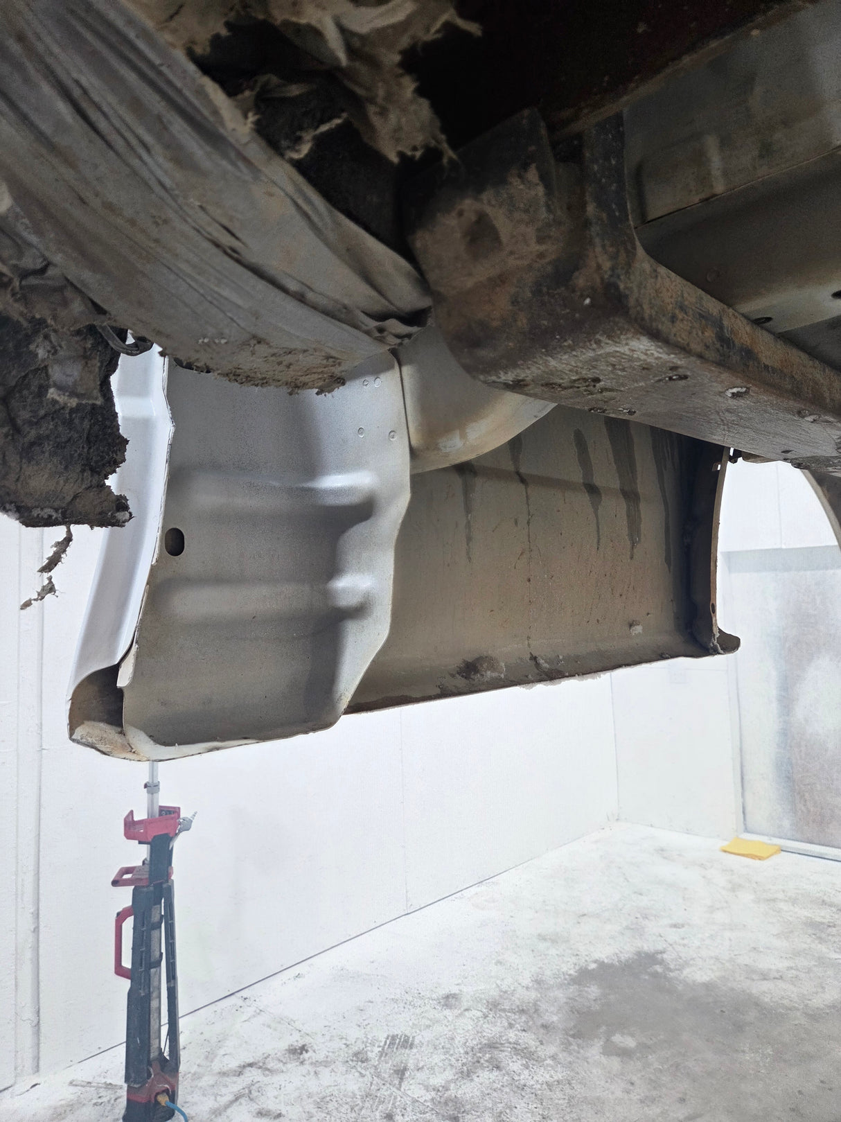 1997-2003 Ford F150 8' Long Bed - White