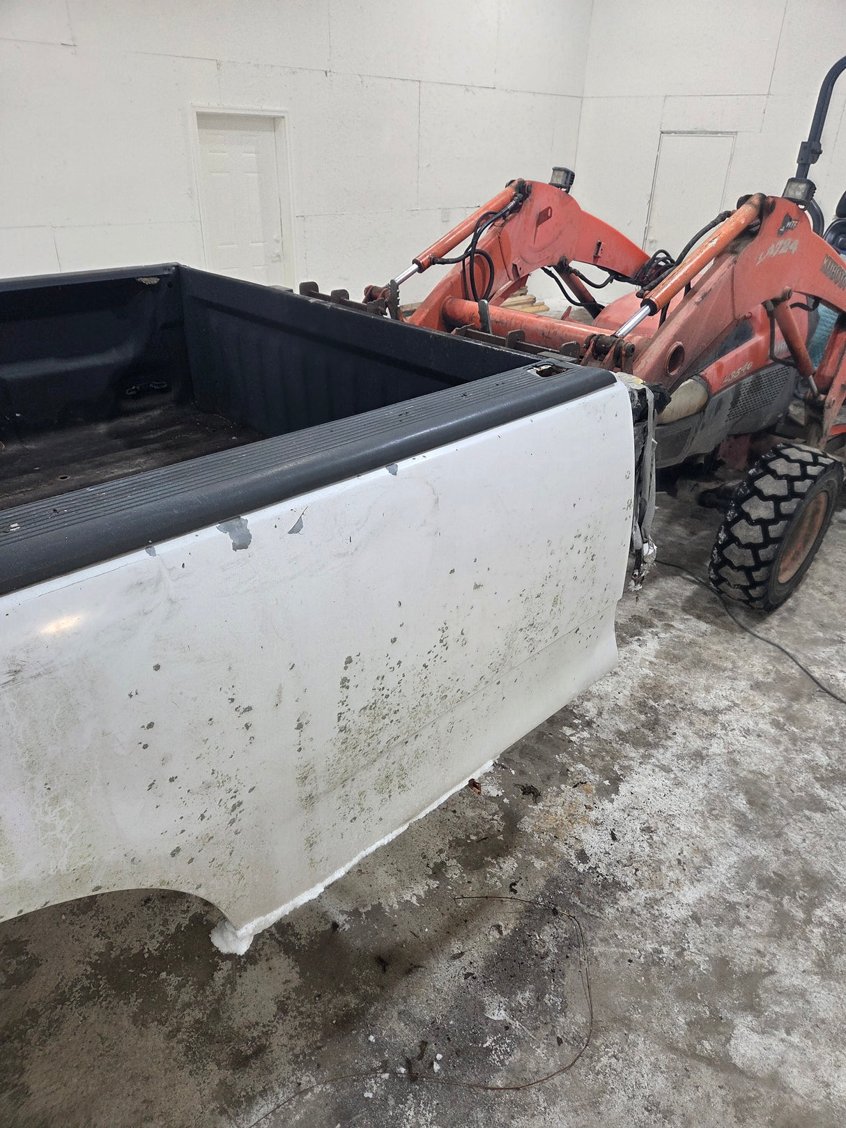 1997-2003 Ford F150 8' Long Bed - White