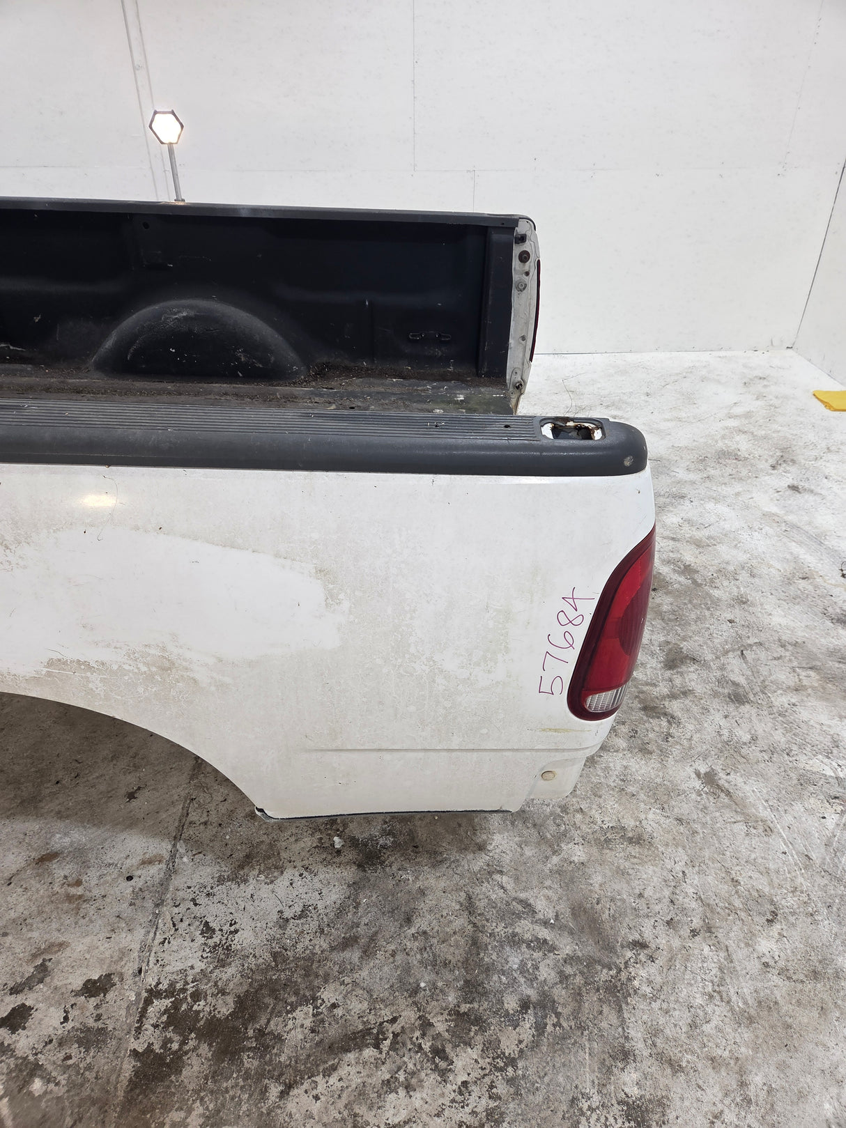 1997-2003 Ford F150 8' Long Bed - White