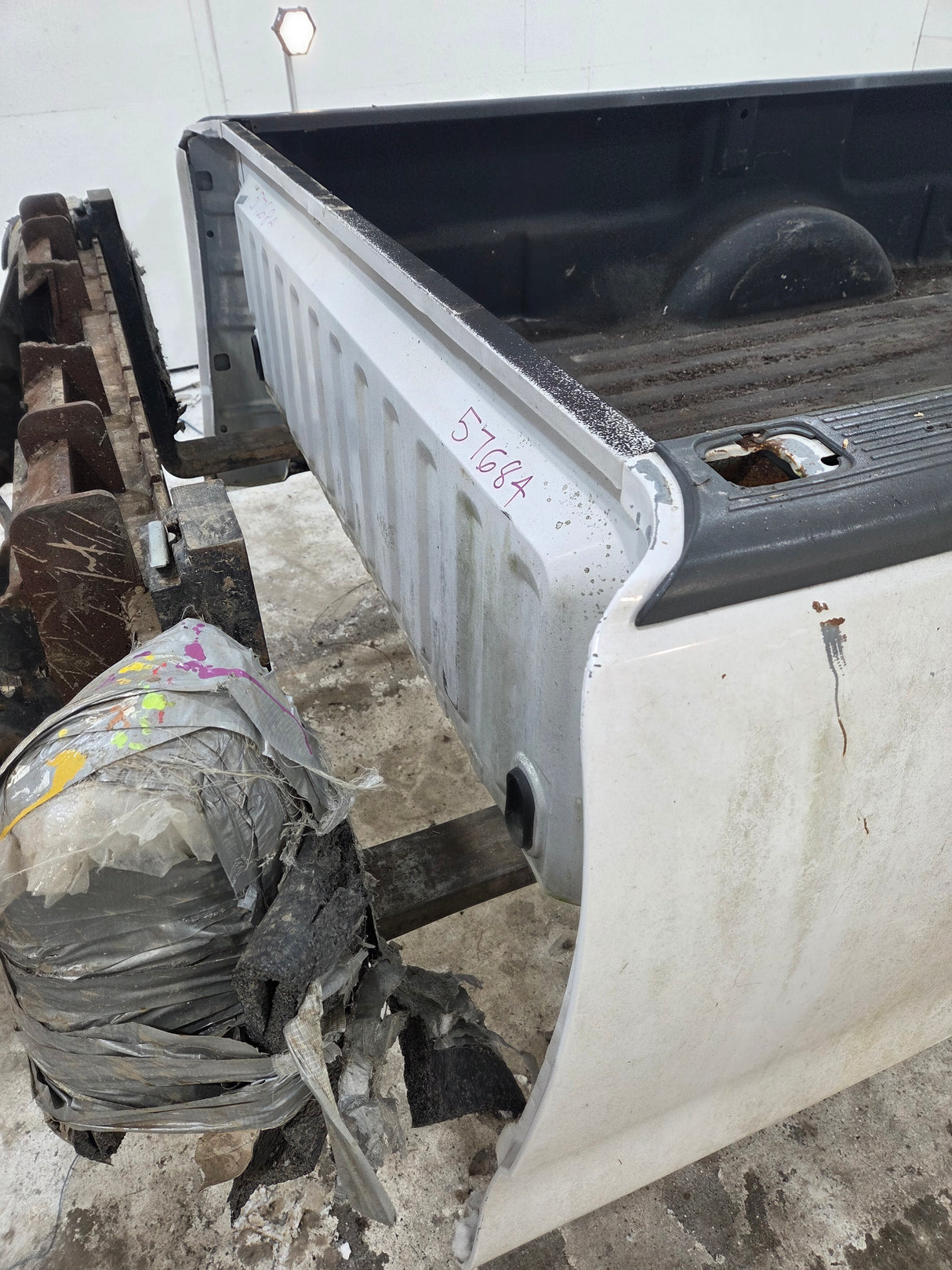 1997-2003 Ford F150 8' Long Bed - White