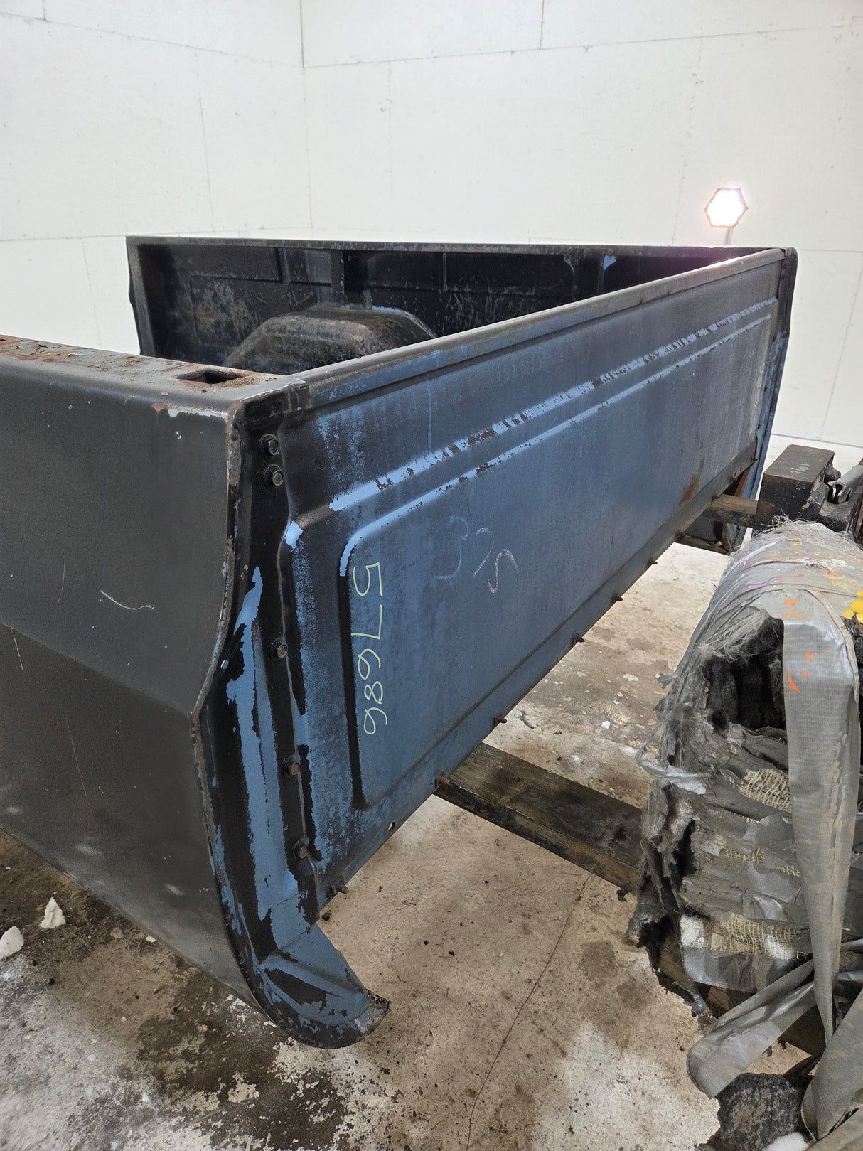 1979-1987 Chevrolet / GMC Square Body 8' Long Bed C10 C15 C20 C25 C35 K10 K15 K20 K25 K35