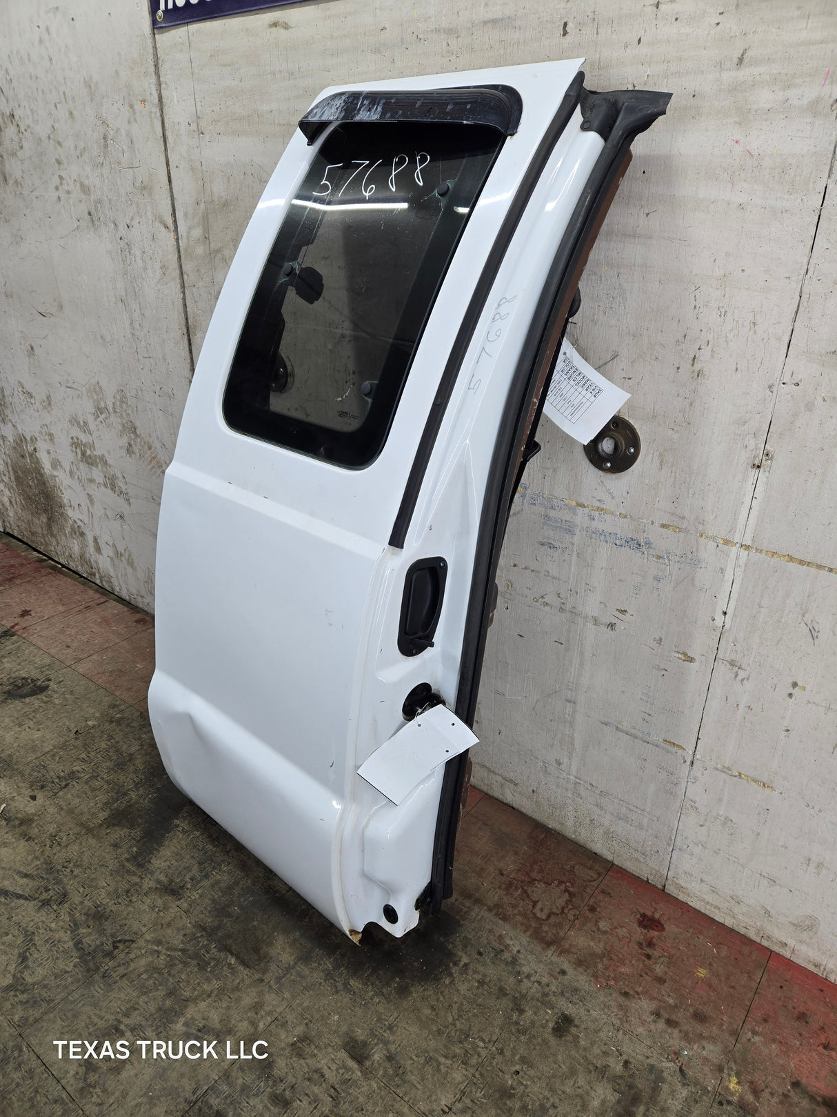 2008-2016 Ford Super Duty F250 F350 F450 F550 RH Extended Cab Passenger Side Rear Door