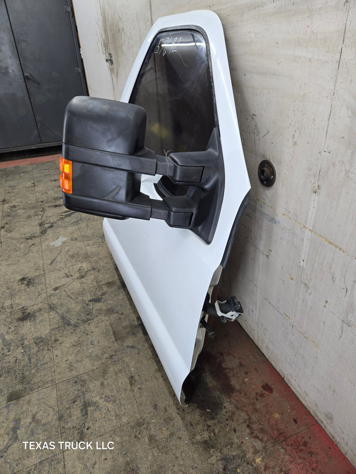 1999-2011 Ford Super Duty / Excursion Front Passenger RH Door F250 F350 F450 F550