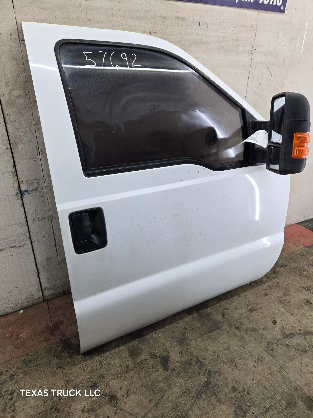 1999-2011 Ford Super Duty / Excursion Front Passenger RH Door F250 F350 F450 F550