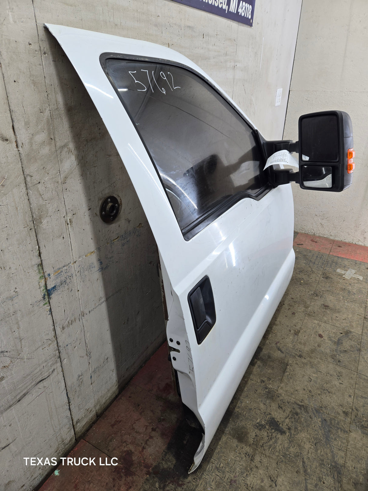 1999-2011 Ford Super Duty / Excursion Front Passenger RH Door F250 F350 F450 F550