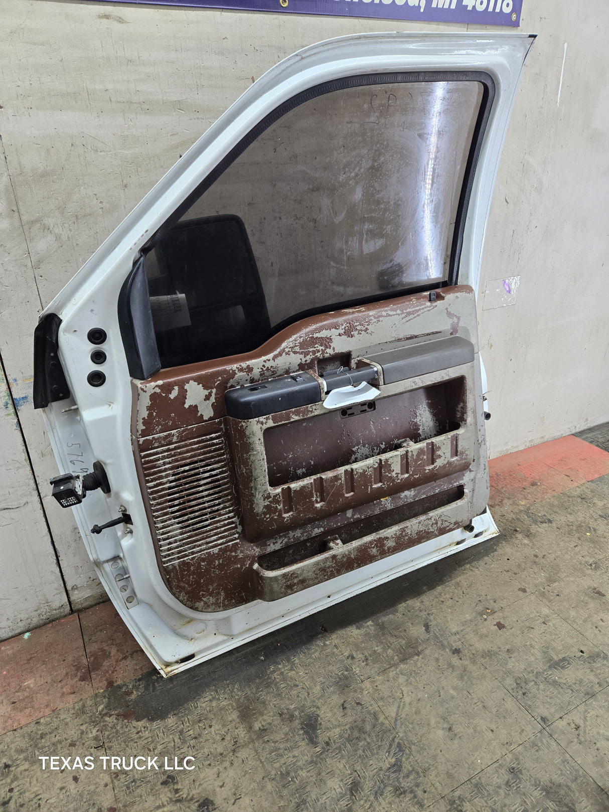 1999-2011 Ford Super Duty / Excursion Front Passenger RH Door F250 F350 F450 F550