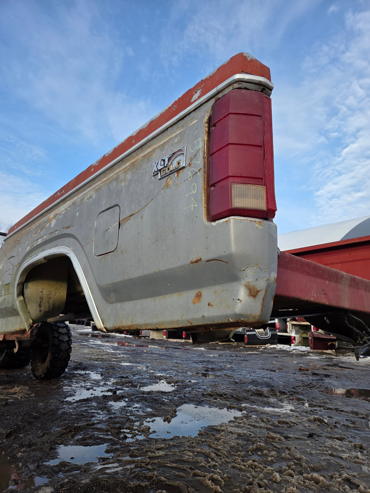 1980-1986 Ford F100 F150 F250 F350 6' 9" Short Bed