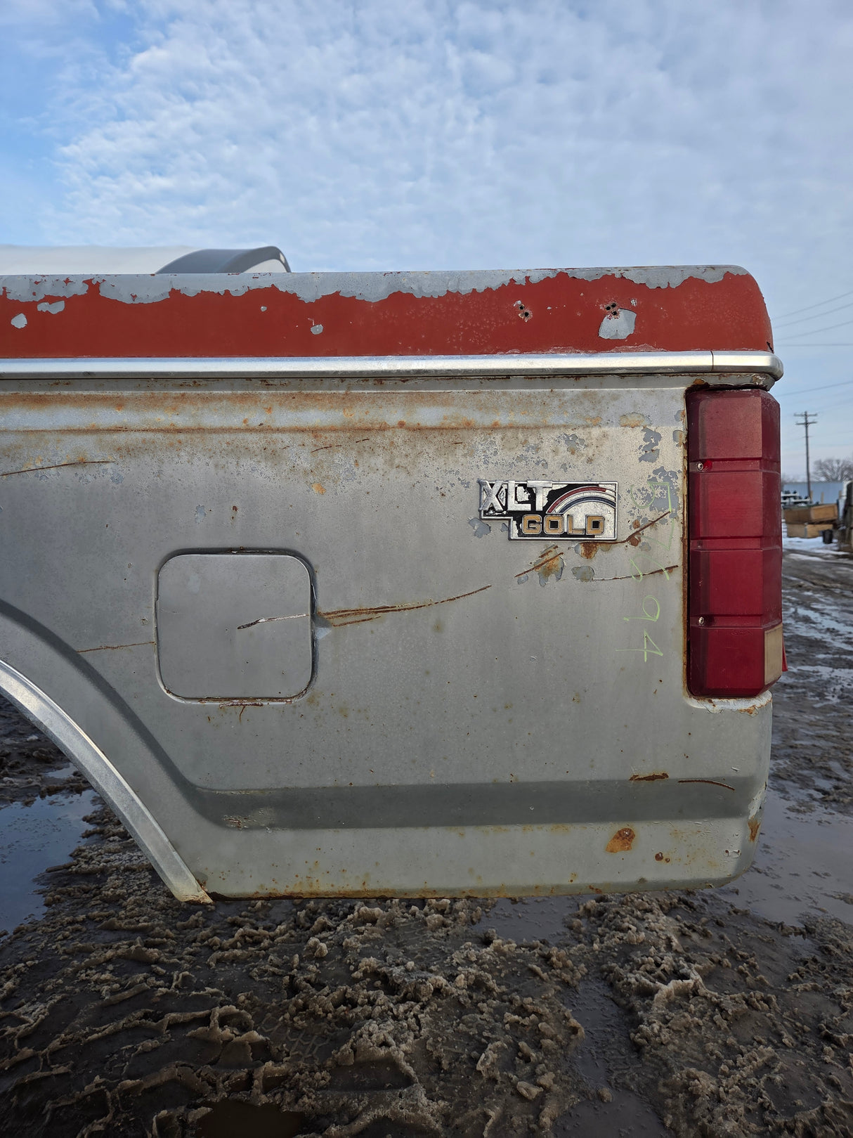 1980-1986 Ford F100 F150 F250 F350 6' 9" Short Bed