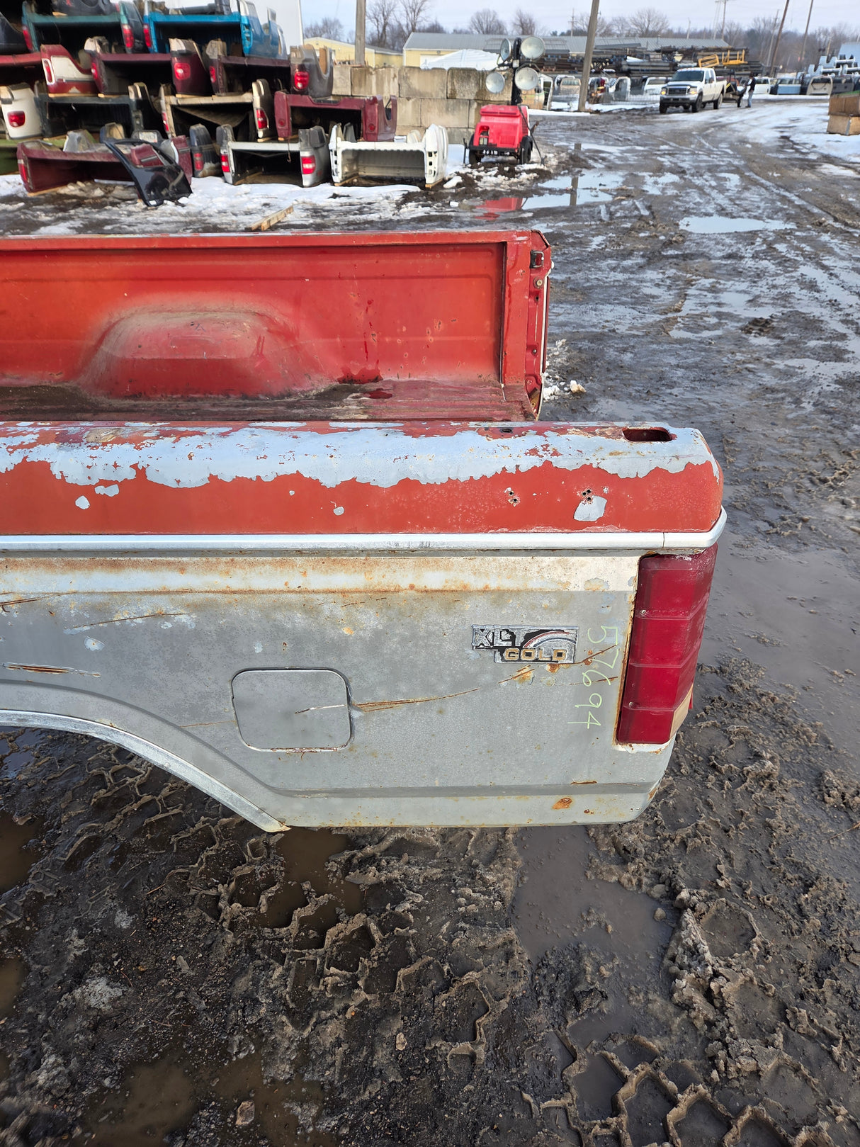 1980-1986 Ford F100 F150 F250 F350 6' 9" Short Bed