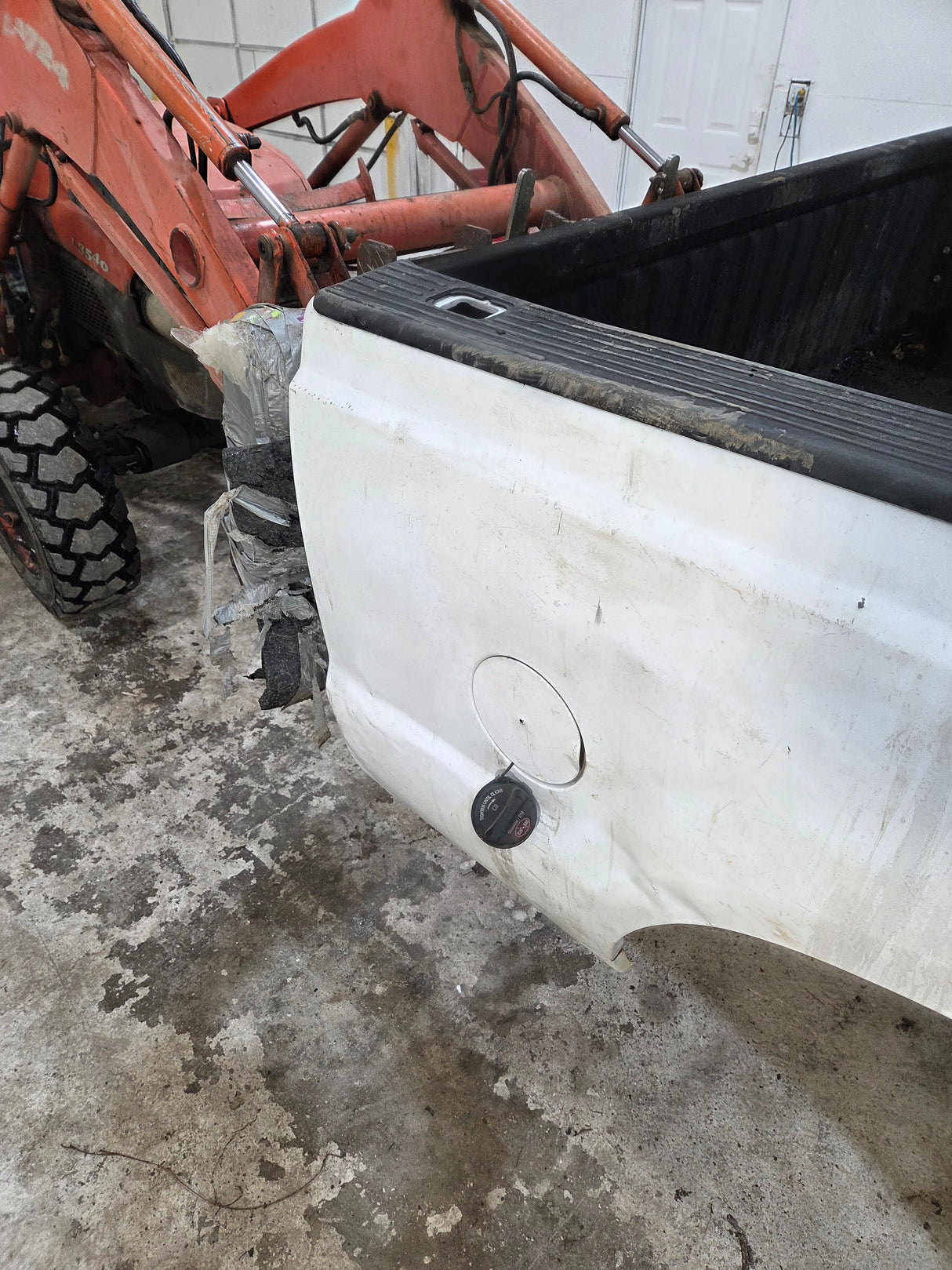 1999-2010 Ford Super Duty F250 F350 6' 9" Short Truck Bed