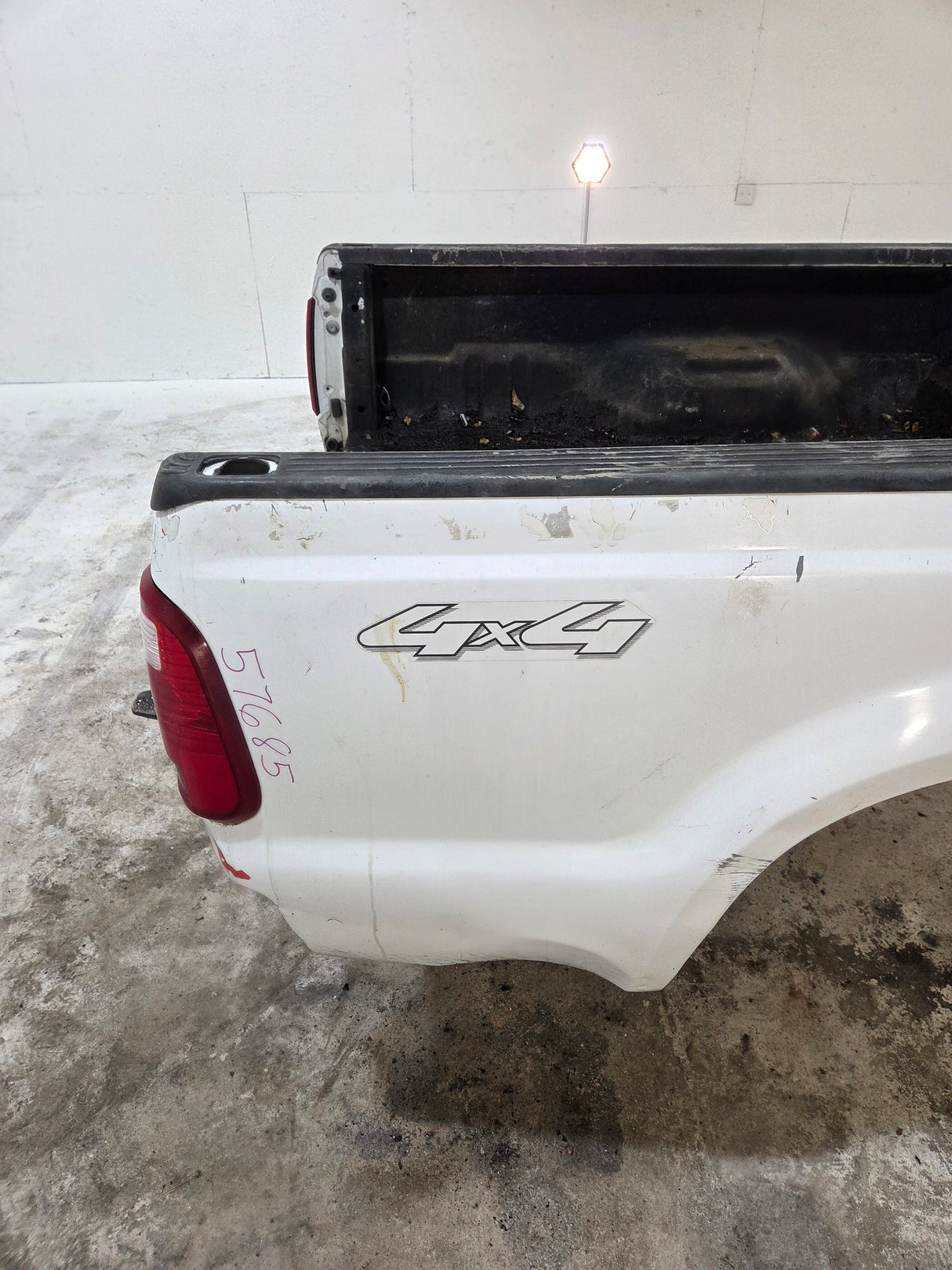 1999-2010 Ford Super Duty F250 F350 6' 9" Short Truck Bed