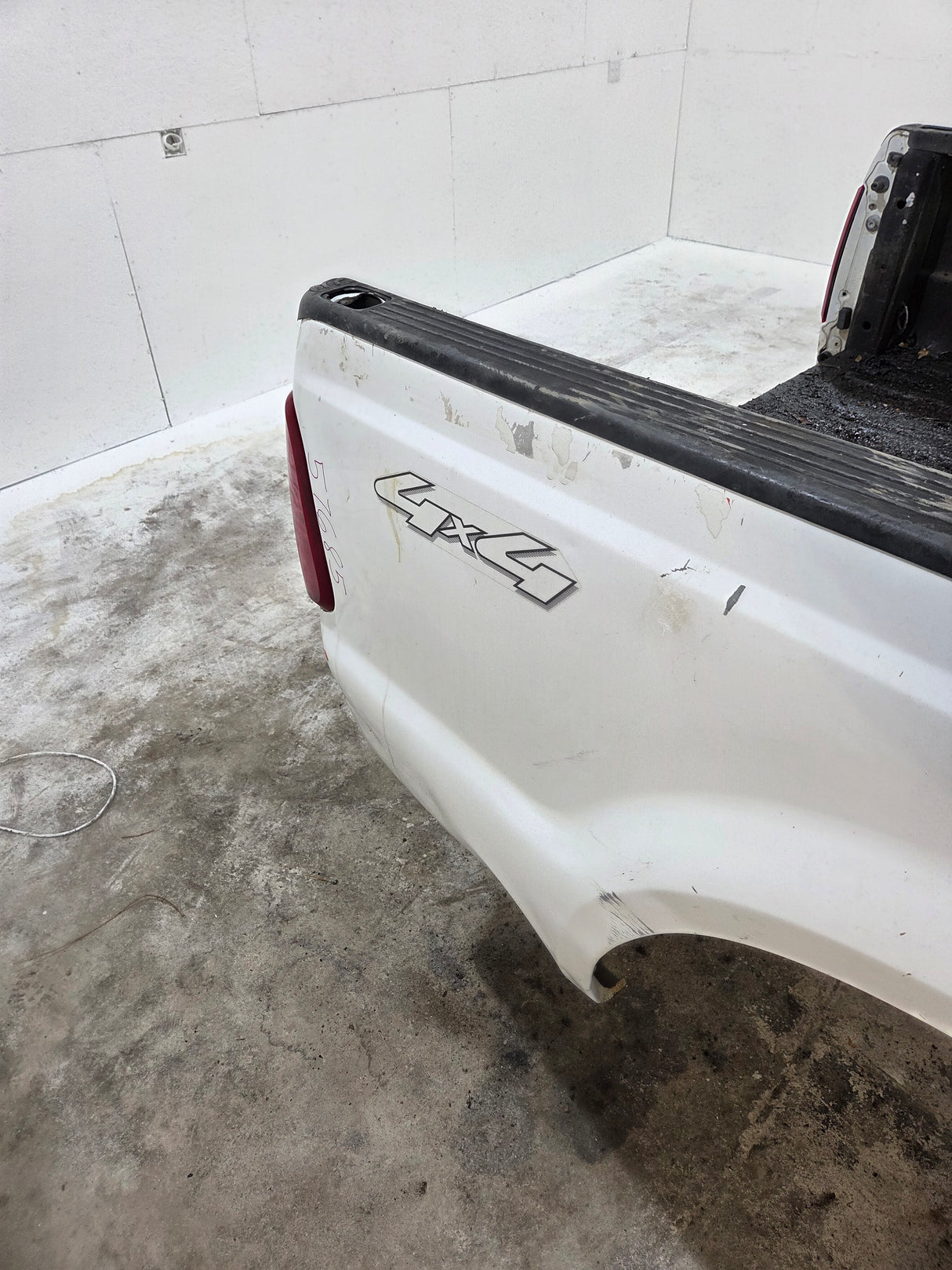 1999-2010 Ford Super Duty F250 F350 6' 9" Short Truck Bed