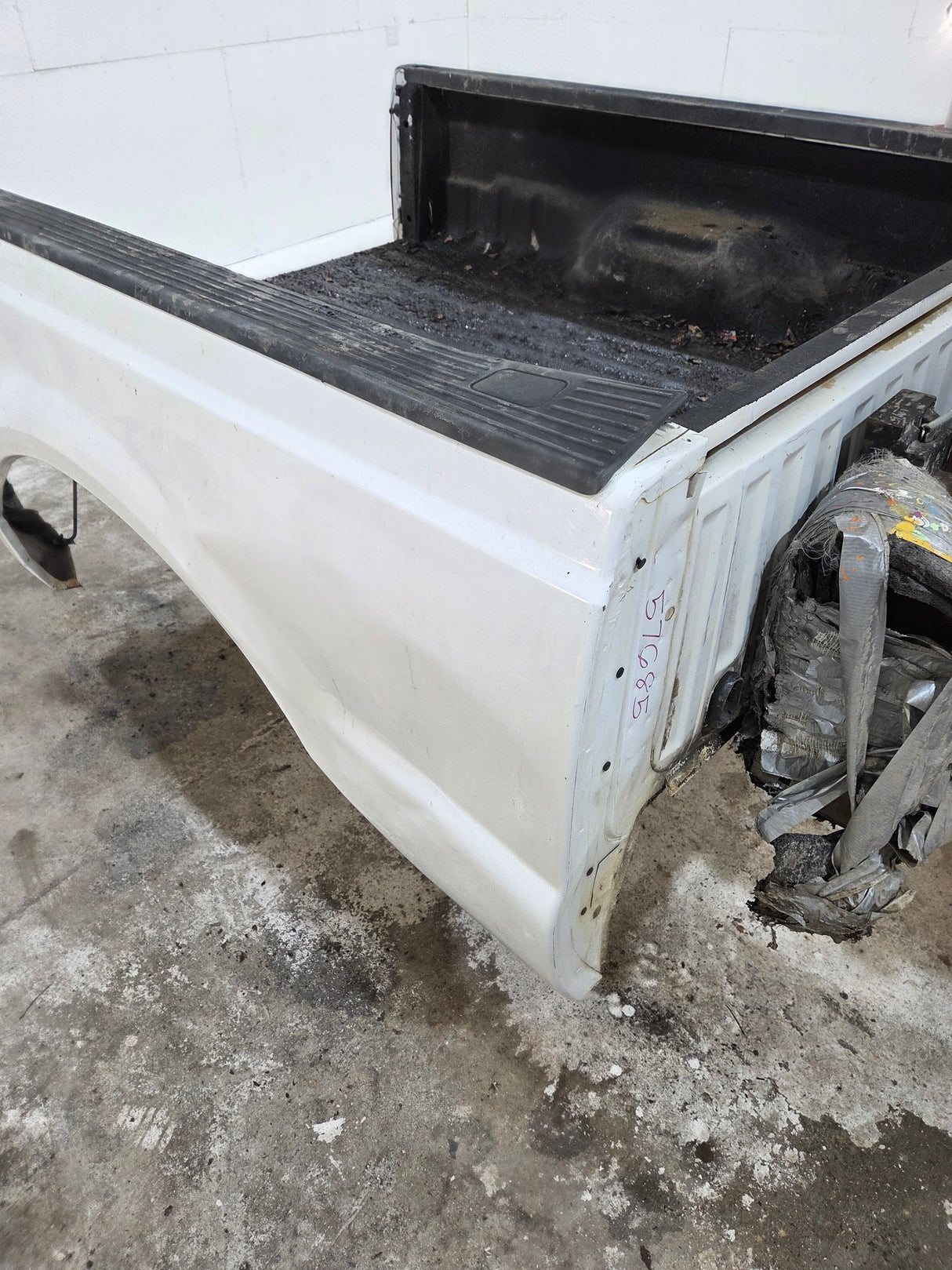 1999-2010 Ford Super Duty F250 F350 6' 9" Short Truck Bed