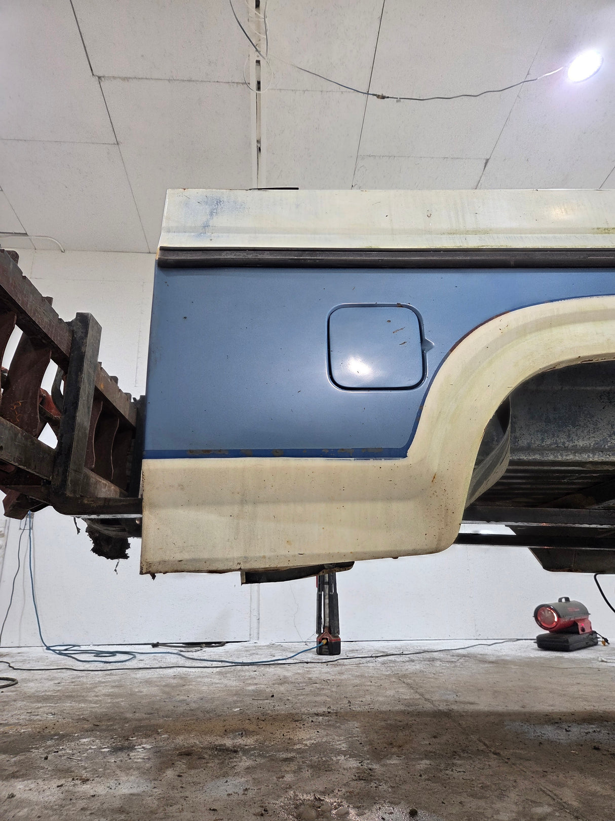 1987-1997 Ford F150 F250 F350 OBS 6' 9" Short Truck Bed