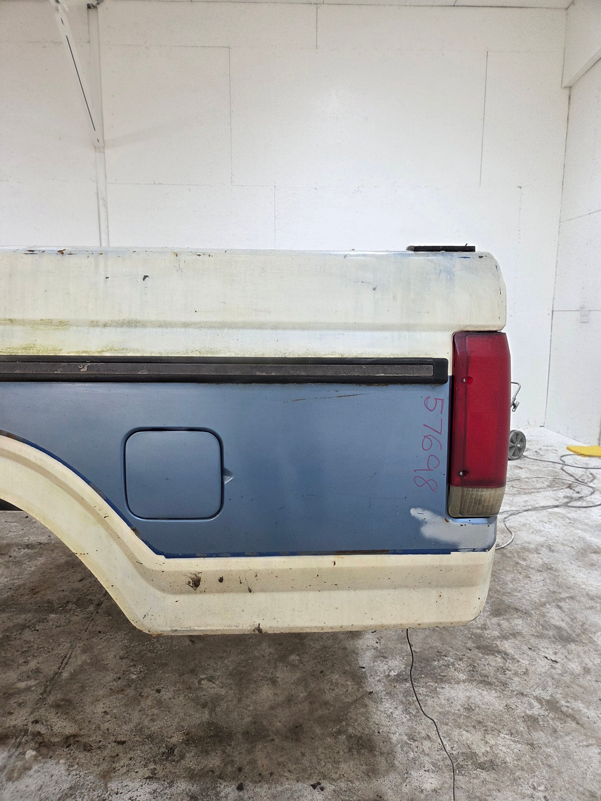 1987-1997 Ford F150 F250 F350 OBS 6' 9" Short Truck Bed