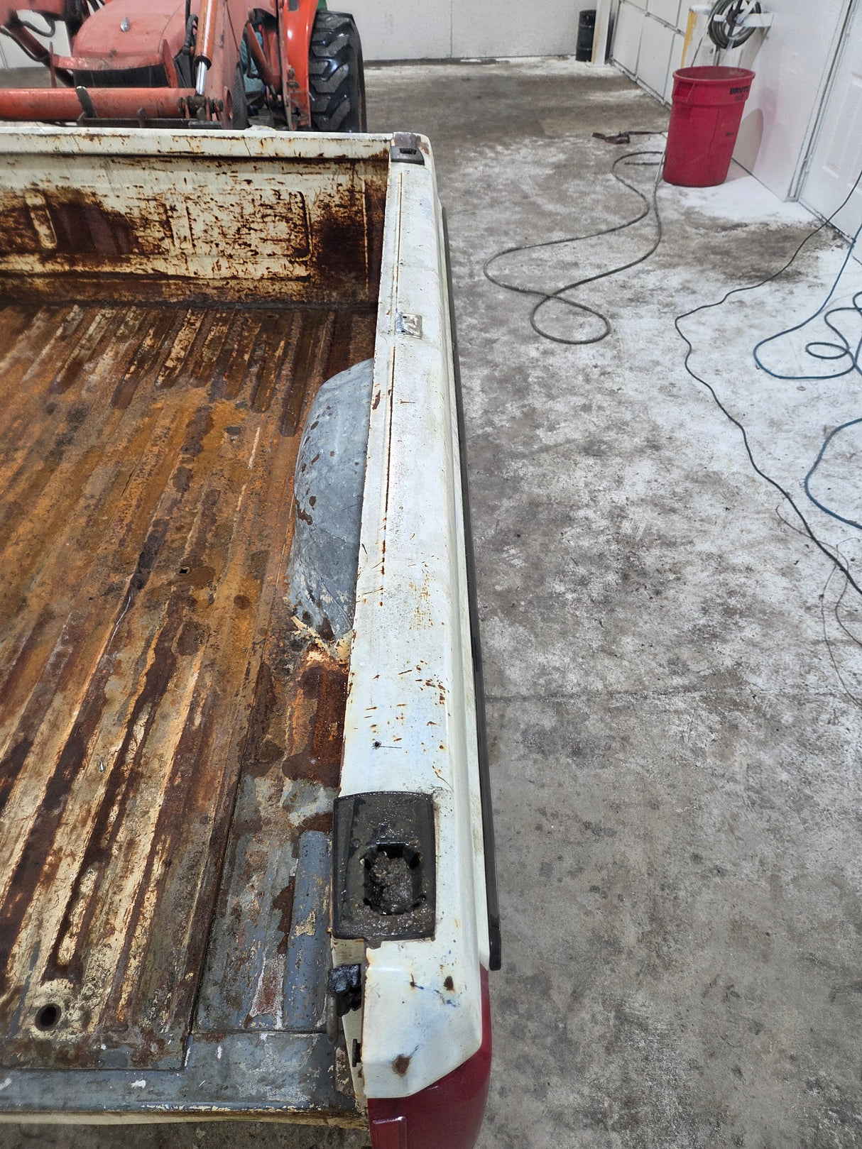 1987-1997 Ford F150 F250 F350 OBS 6' 9" Short Truck Bed