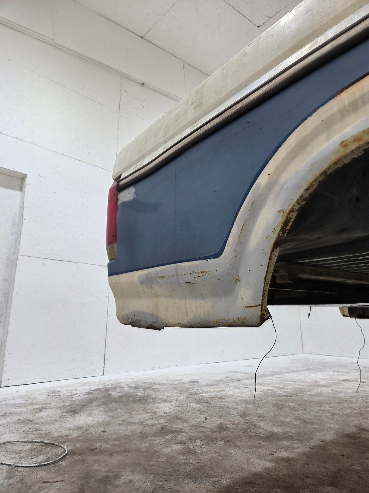 1987-1997 Ford F150 F250 F350 OBS 6' 9" Short Truck Bed