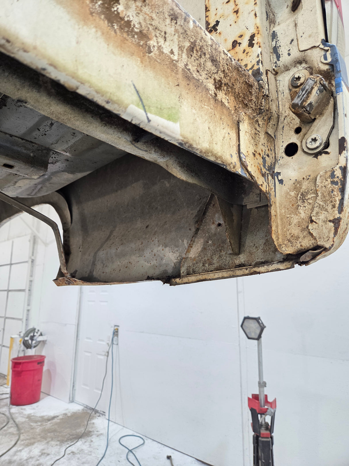 1987-1997 Ford F150 F250 F350 OBS 6' 9" Short Truck Bed