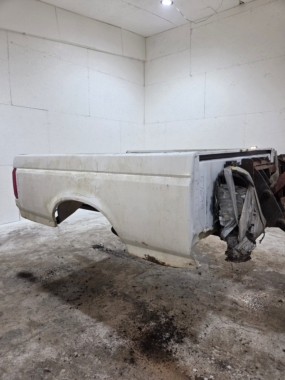1987-1997 Ford F150 F250 F350 OBS 6' 9" Short Truck Bed