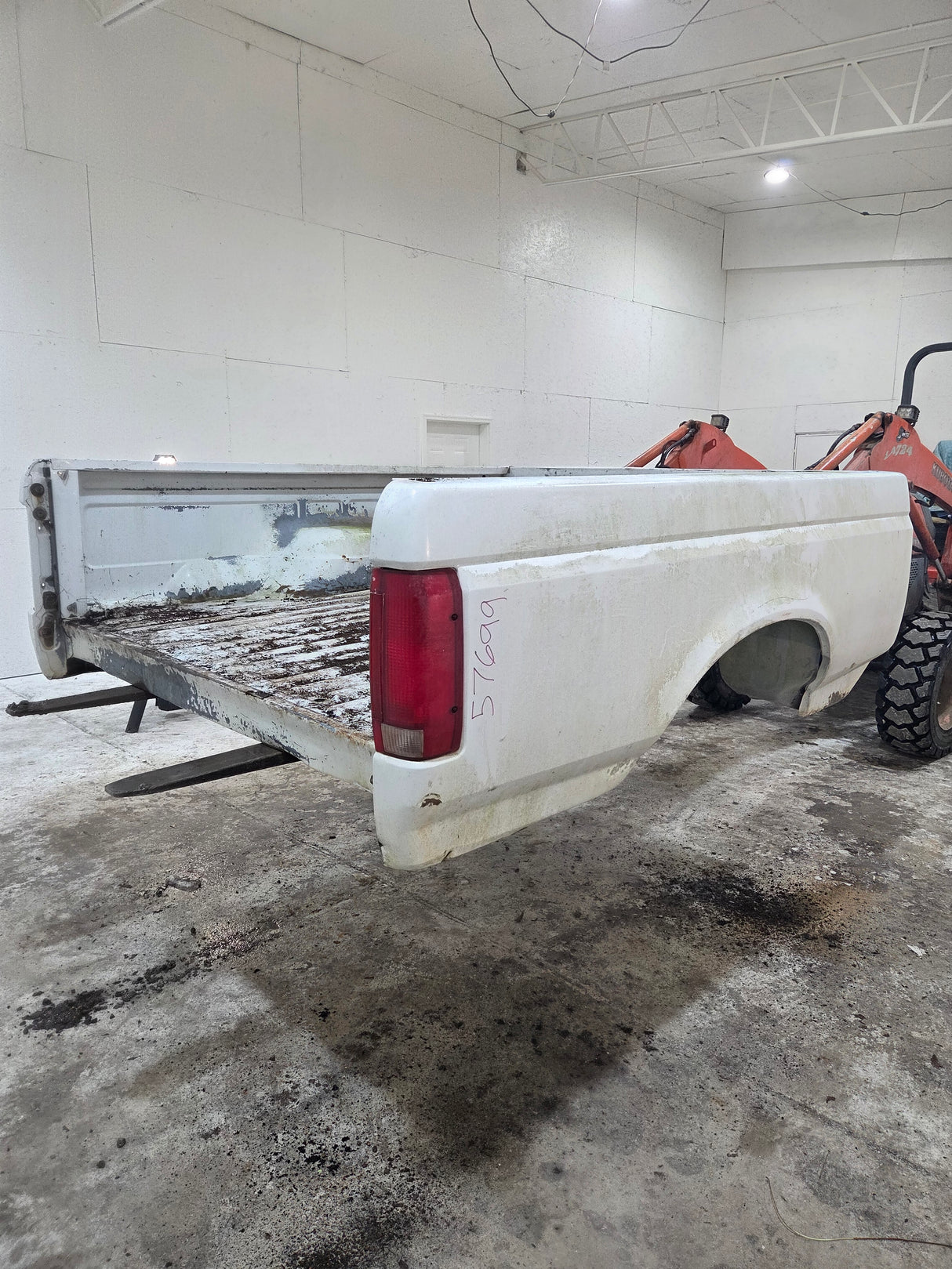 1987-1997 Ford F150 F250 F350 OBS 6' 9" Short Truck Bed