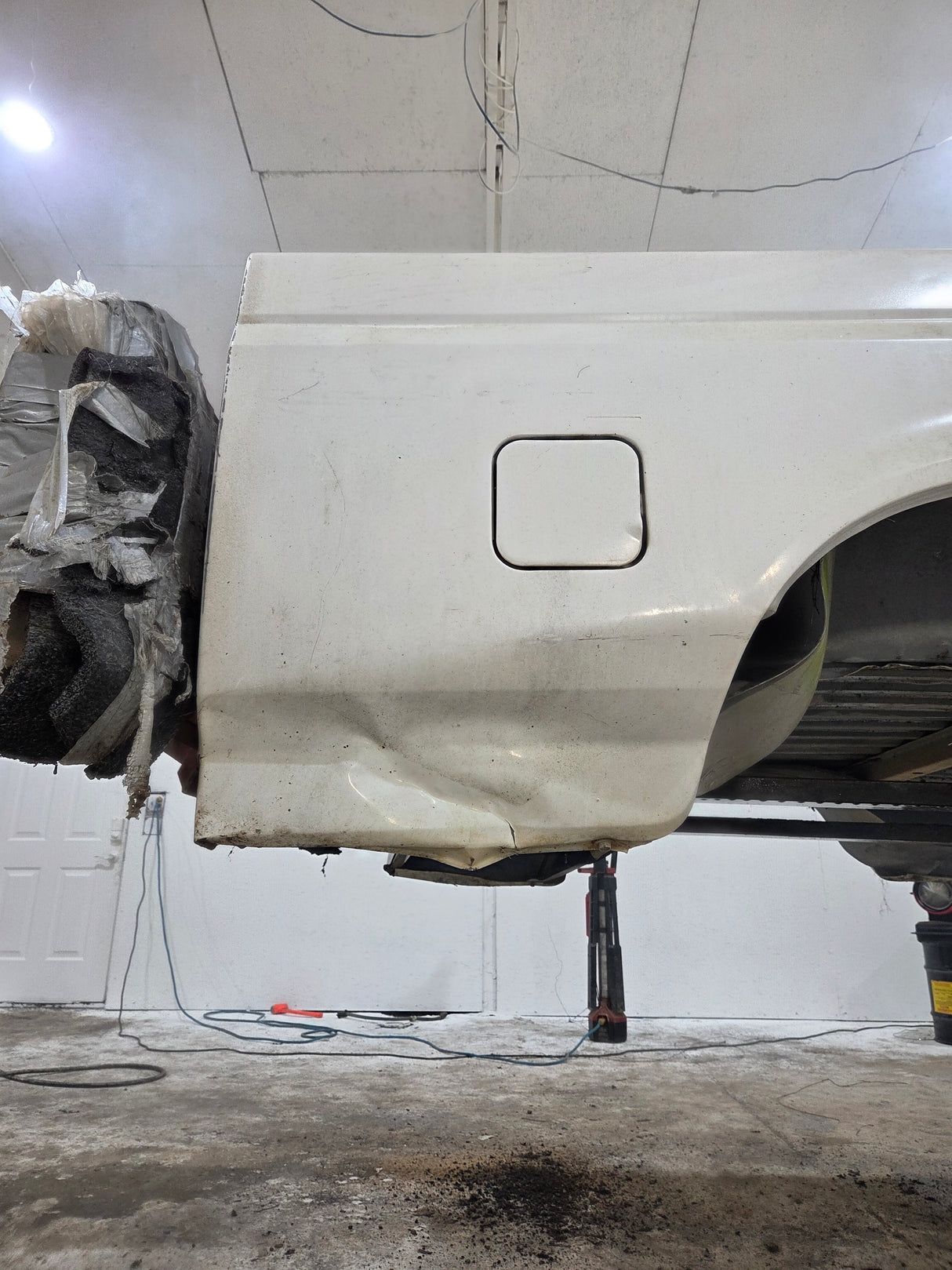 1987-1997 Ford F150 F250 F350 OBS 6' 9" Short Truck Bed