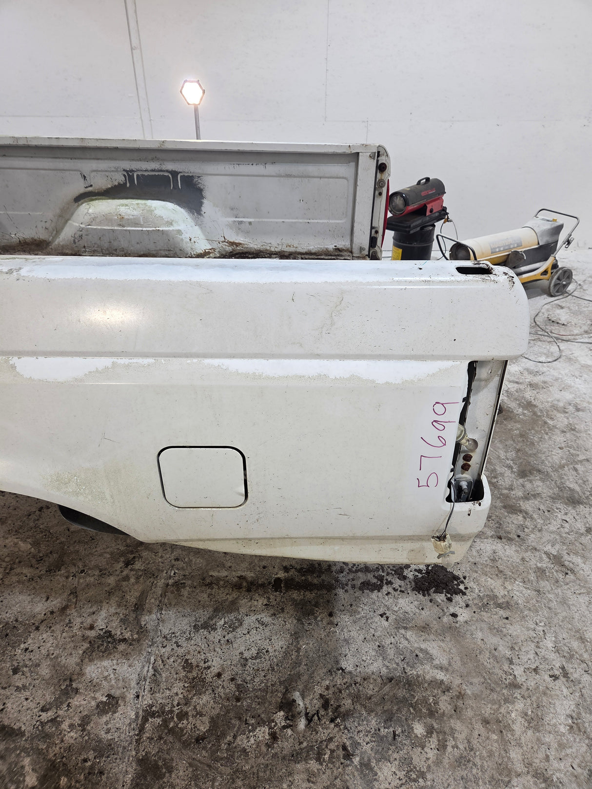 1987-1997 Ford F150 F250 F350 OBS 6' 9" Short Truck Bed