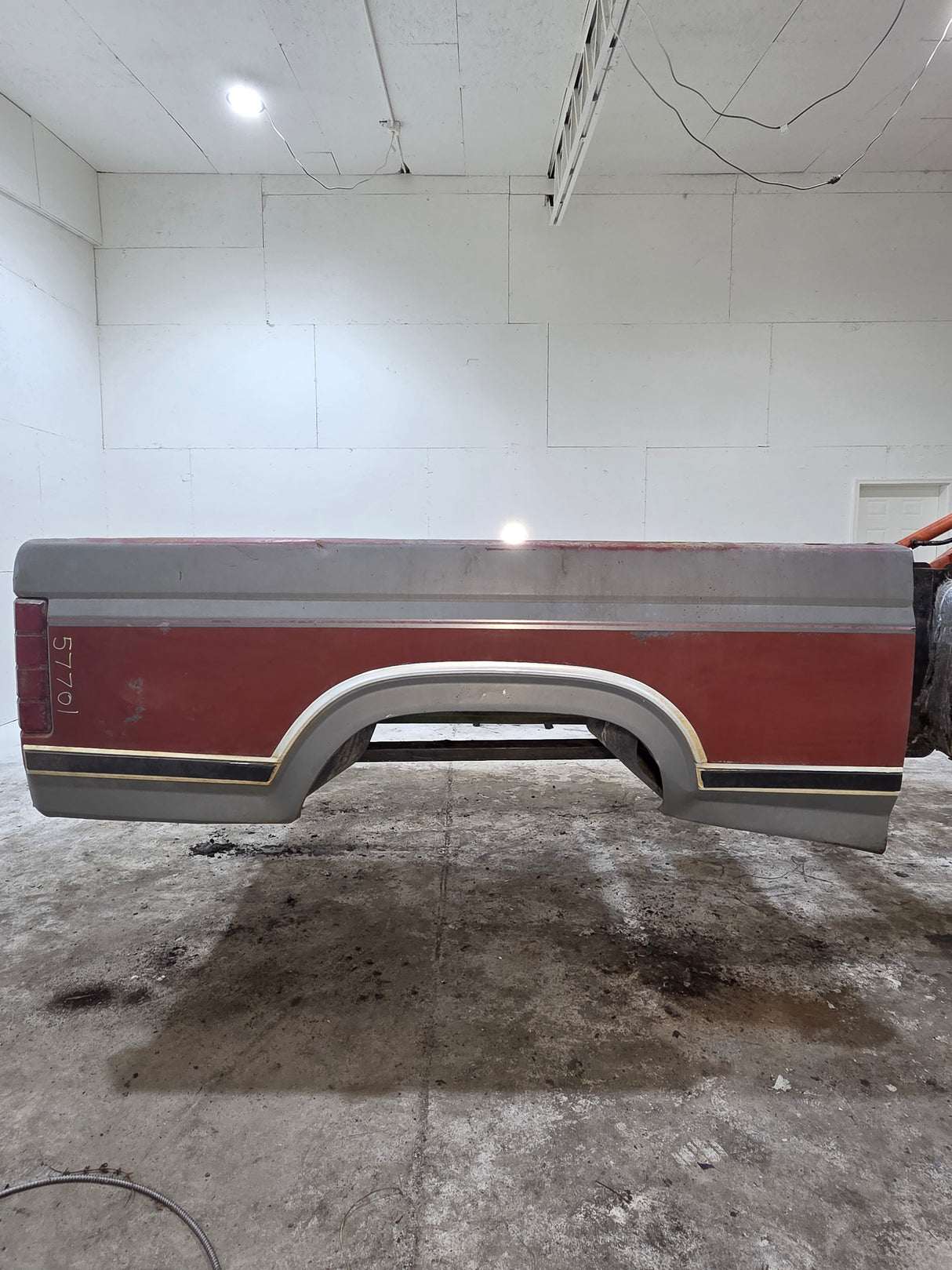 1980-1986 Ford F100 F150 F250 F350 6' 9" Short Bed