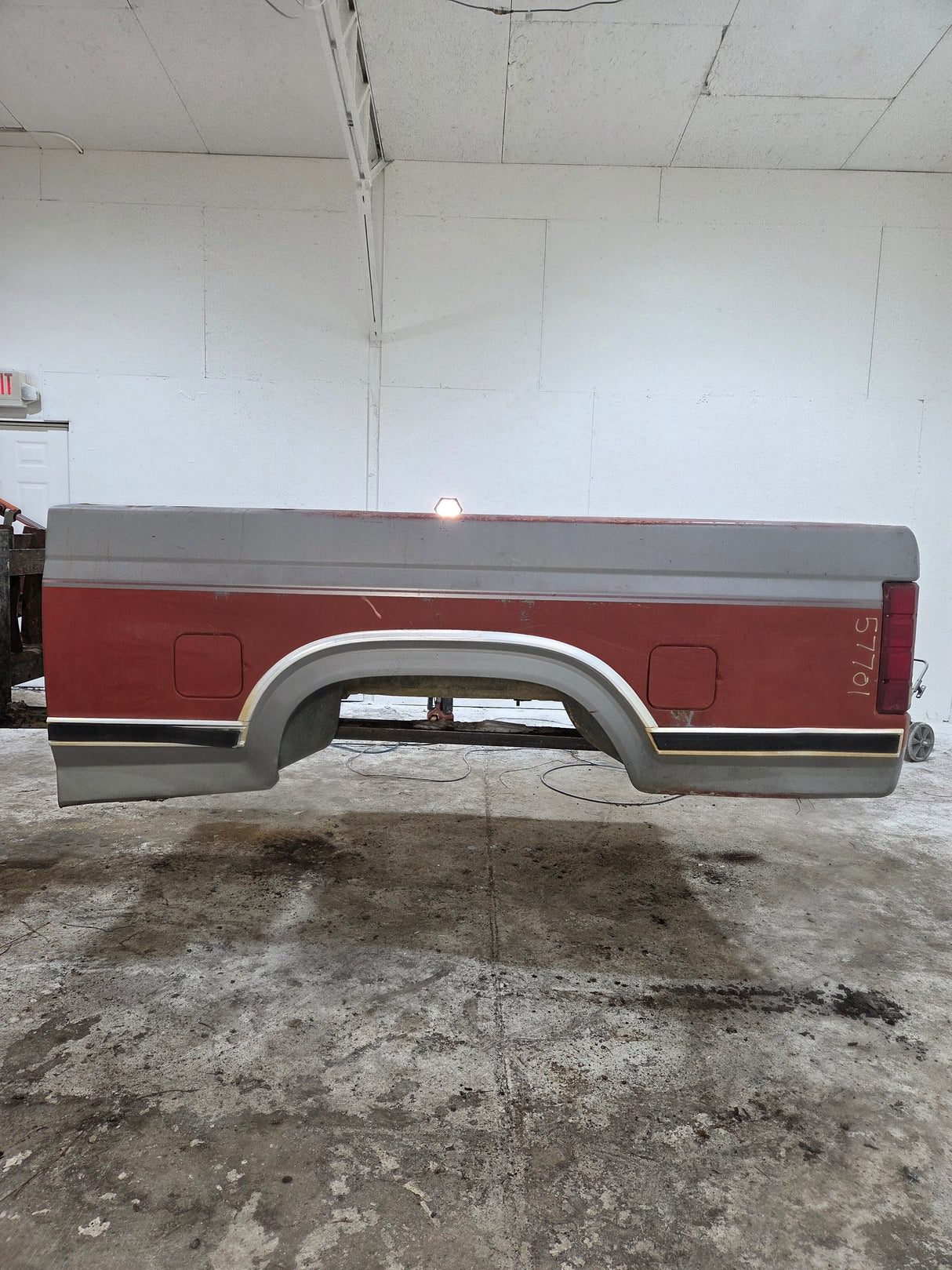 1980-1986 Ford F100 F150 F250 F350 6' 9" Short Bed