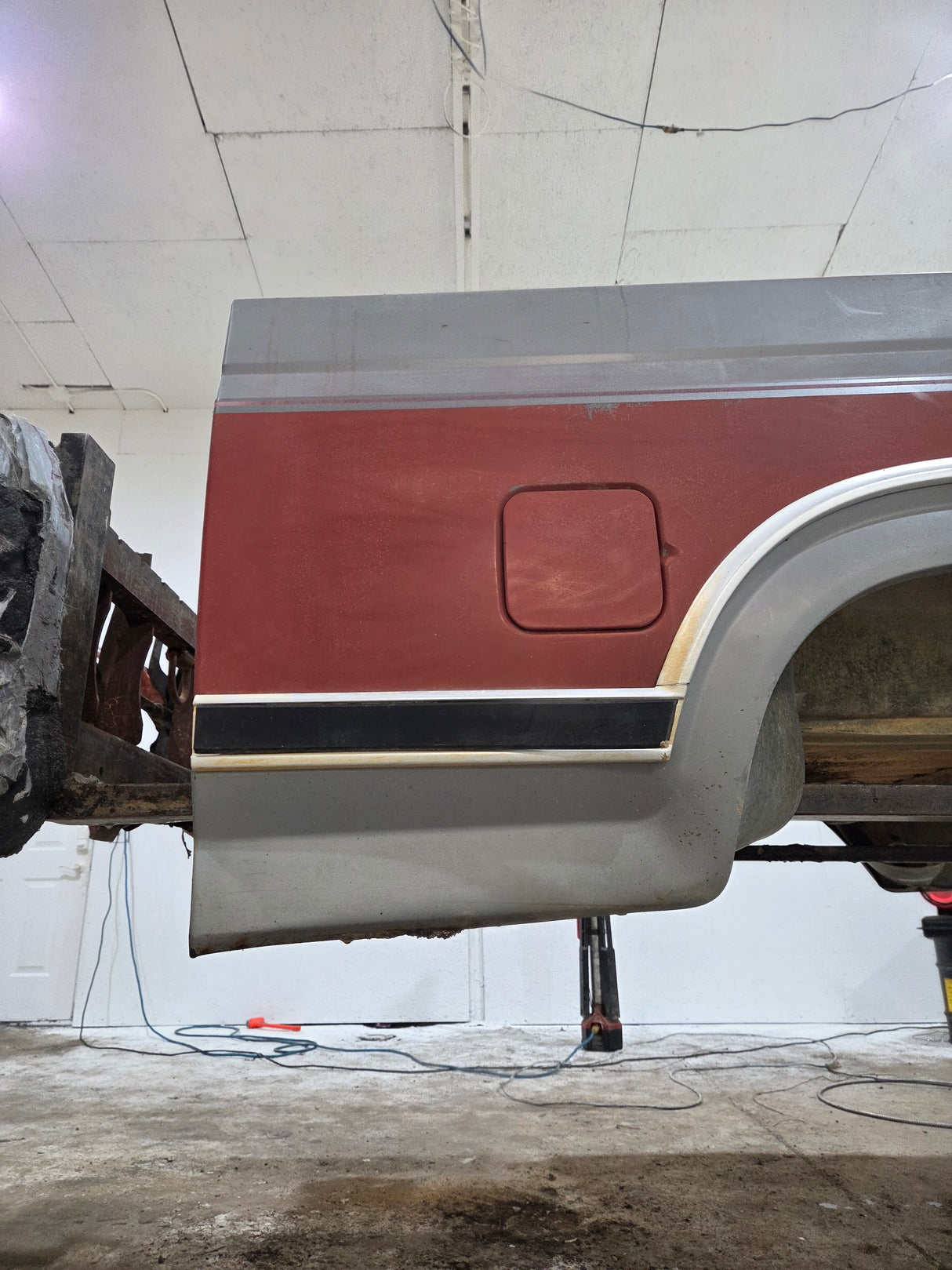 1980-1986 Ford F100 F150 F250 F350 6' 9" Short Bed