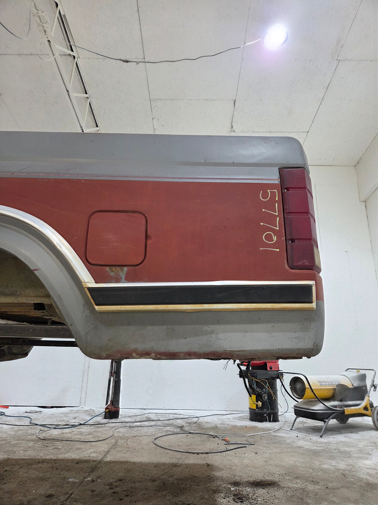 1980-1986 Ford F100 F150 F250 F350 6' 9" Short Bed