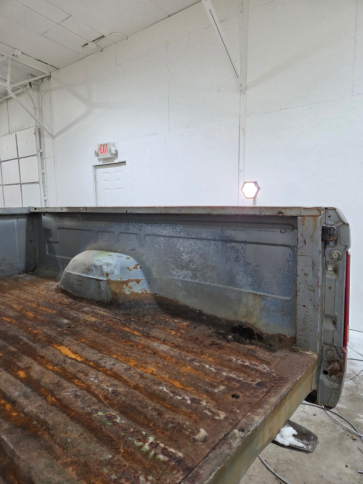 1980-1986 Ford F100 F150 F250 F350 6' 9" Short Bed