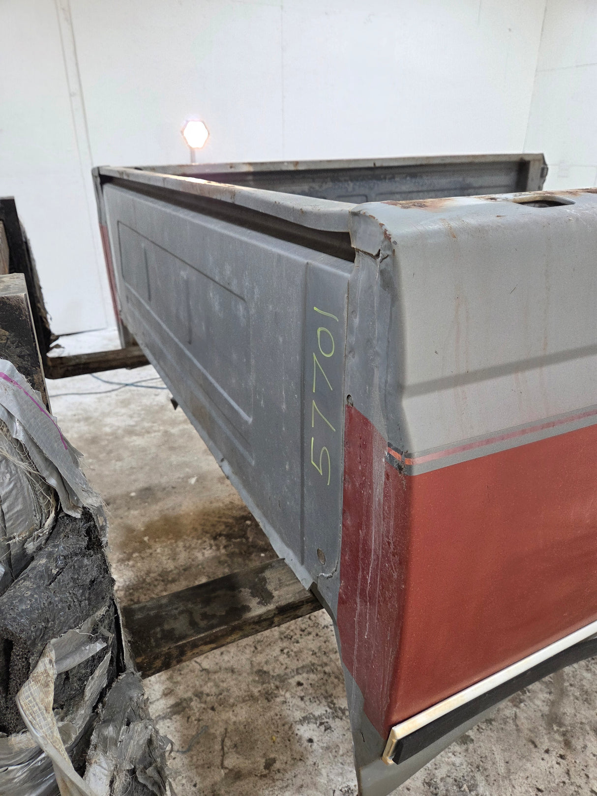 1980-1986 Ford F100 F150 F250 F350 6' 9" Short Bed