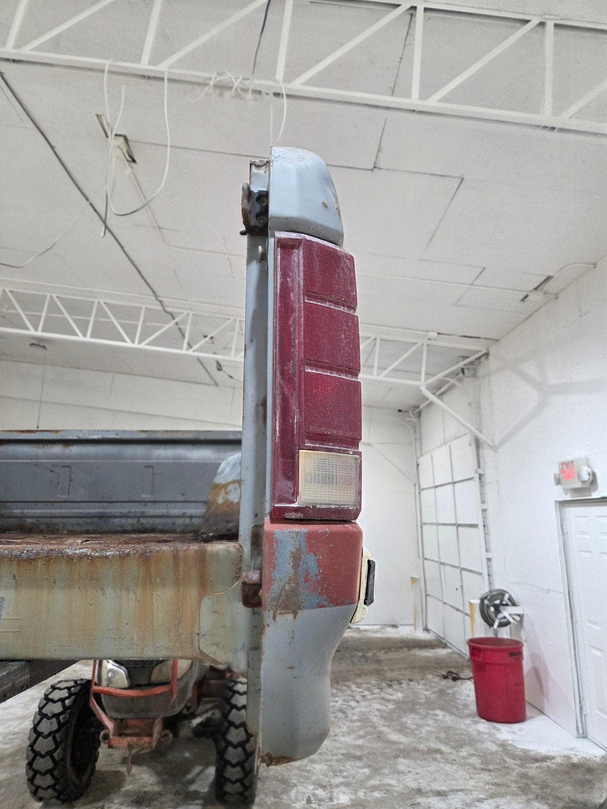 1980-1986 Ford F100 F150 F250 F350 6' 9" Short Bed