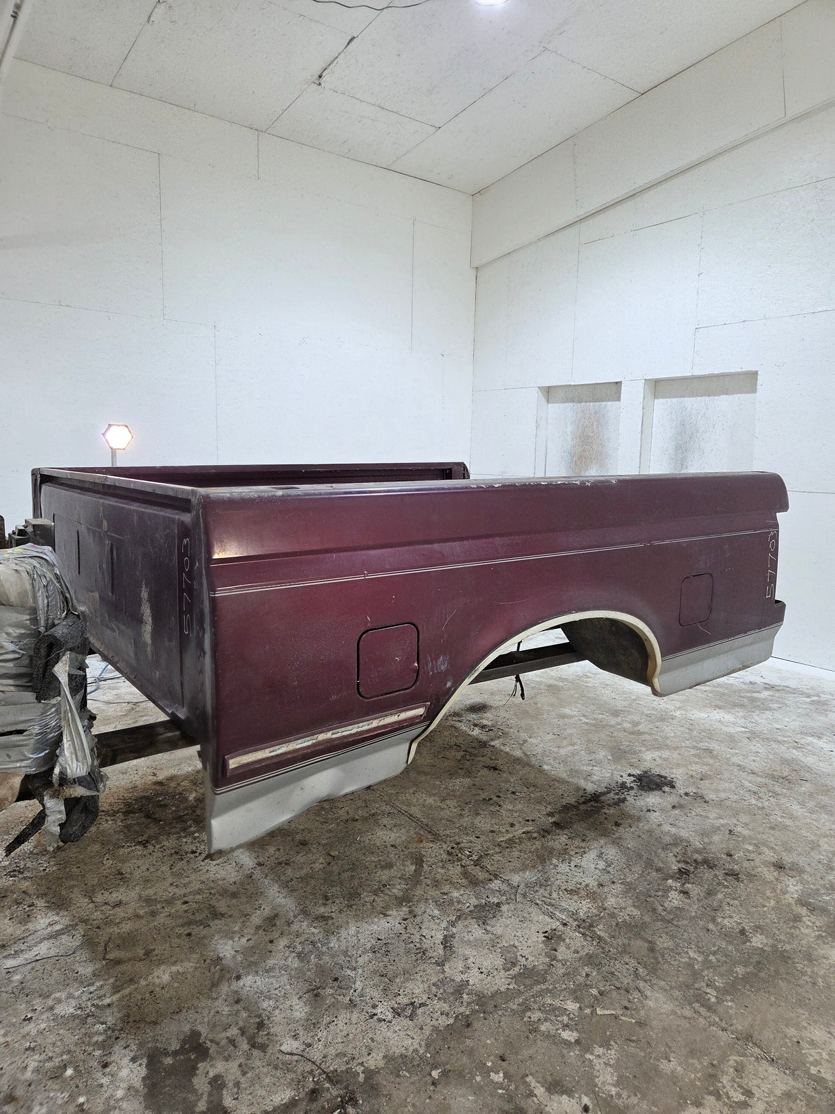 1987-1997 Ford F150 F250 F350 OBS 6' 9" Short Truck Bed