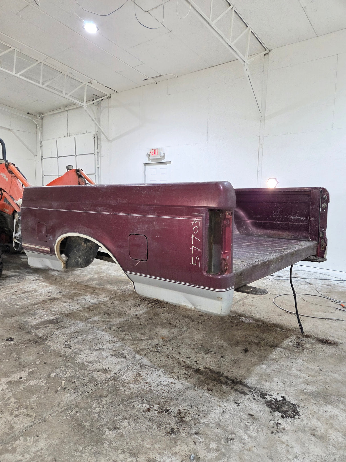 1987-1997 Ford F150 F250 F350 OBS 6' 9" Short Truck Bed