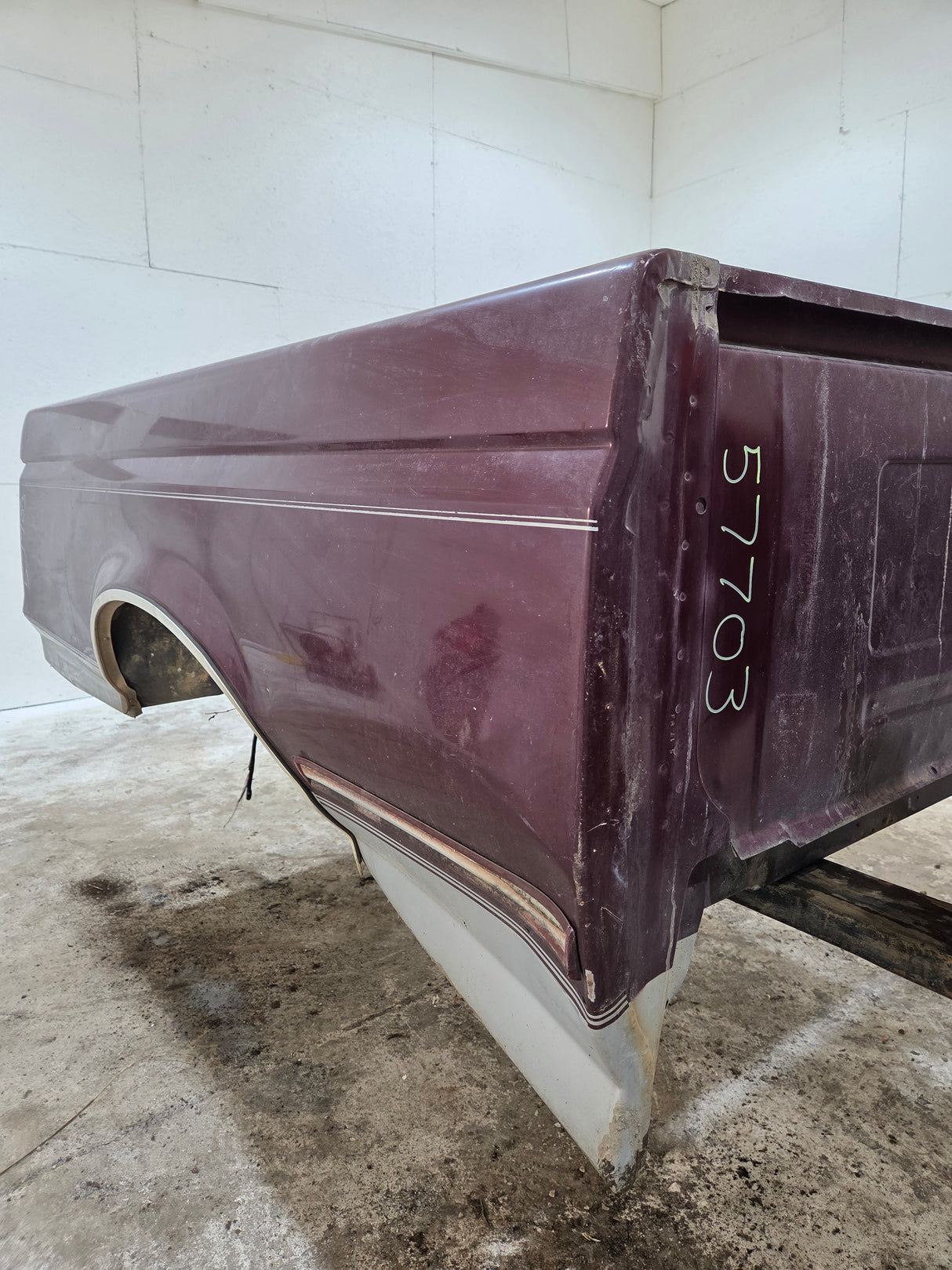 1987-1997 Ford F150 F250 F350 OBS 6' 9" Short Truck Bed