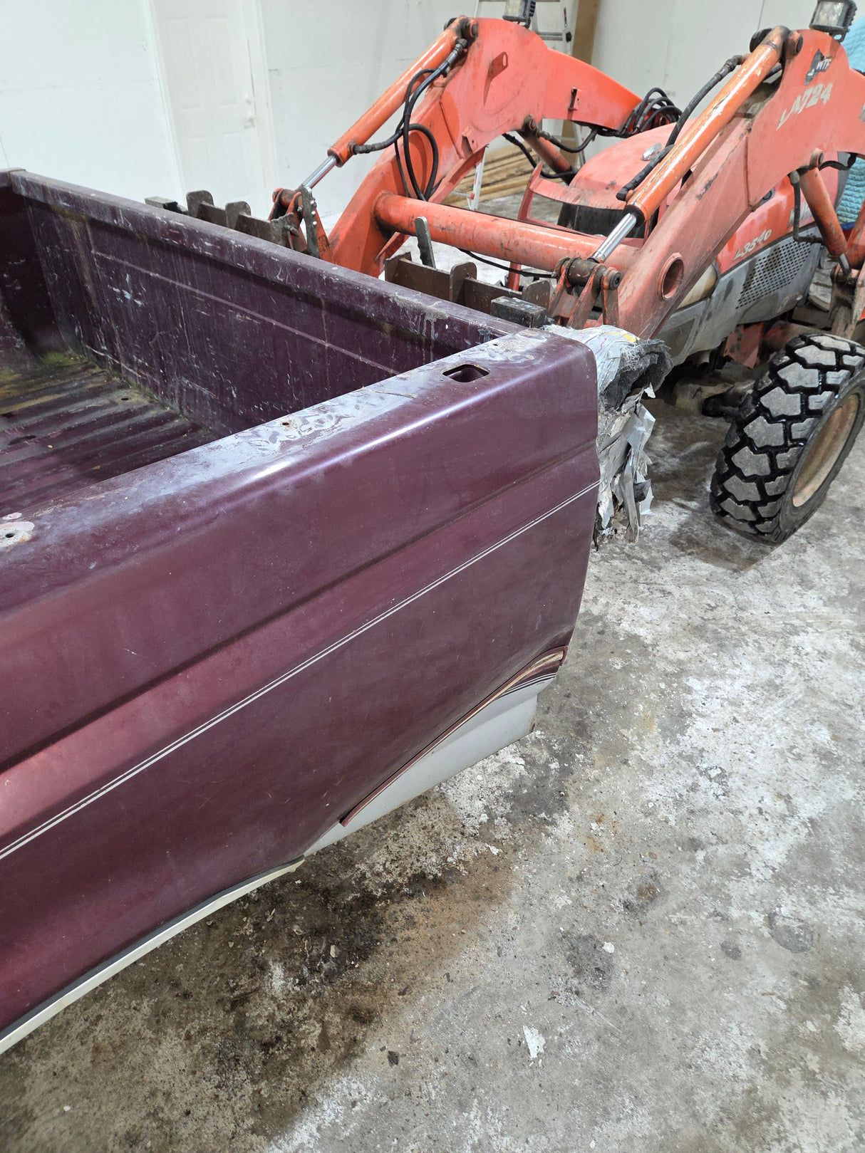 1987-1997 Ford F150 F250 F350 OBS 6' 9" Short Truck Bed