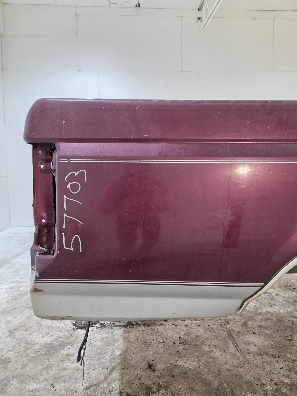 1987-1997 Ford F150 F250 F350 OBS 6' 9" Short Truck Bed