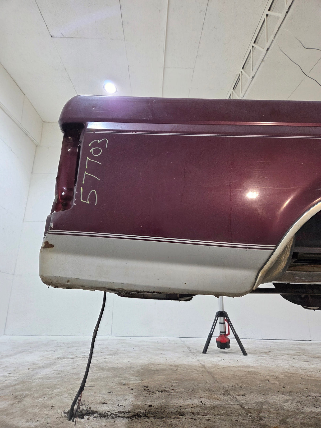 1987-1997 Ford F150 F250 F350 OBS 6' 9" Short Truck Bed