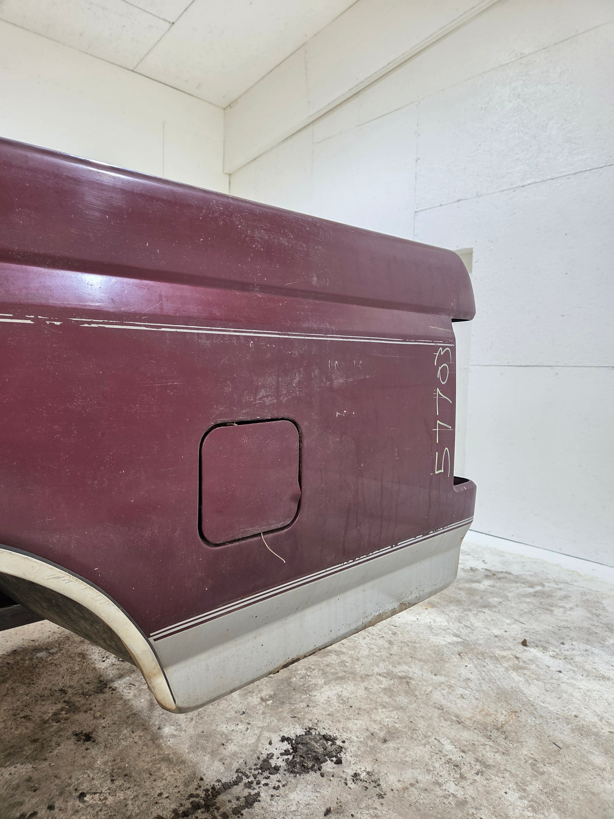 1987-1997 Ford F150 F250 F350 OBS 6' 9" Short Truck Bed