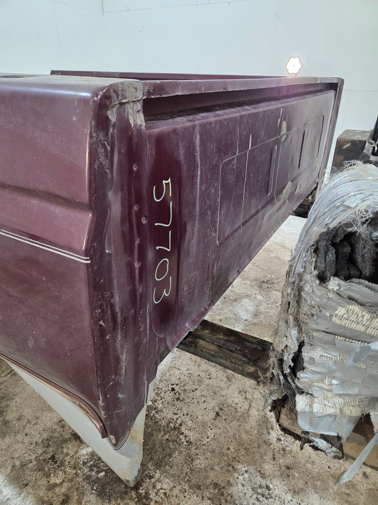 1987-1997 Ford F150 F250 F350 OBS 6' 9" Short Truck Bed