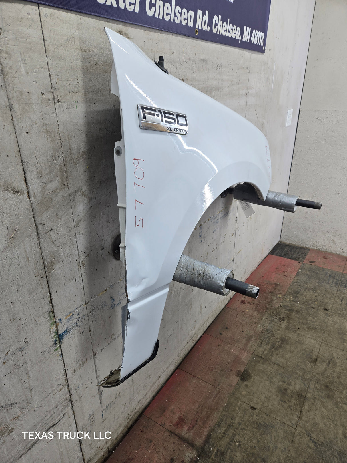 2004-2008 Ford F150 RH Passenger Fender