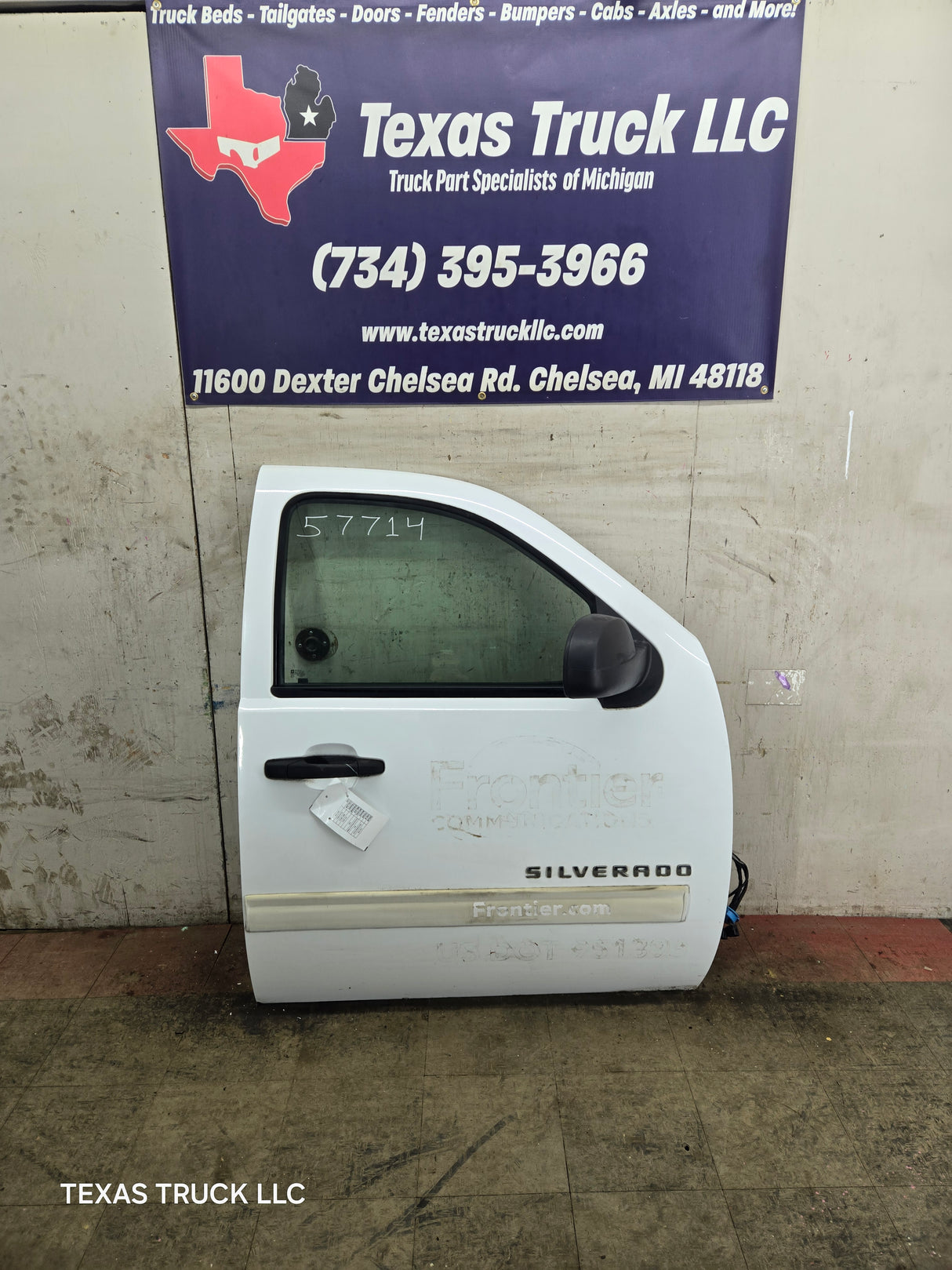 2007-2013 Chevrolet Silverado / GMC Sierra 1500 2500 3500 HD RH Front Passenger Side Door