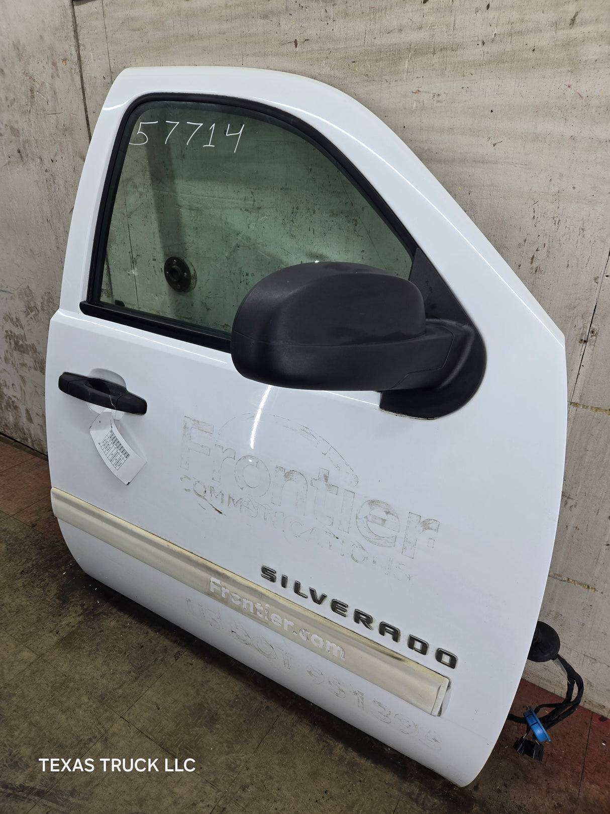2007-2013 Chevrolet Silverado / GMC Sierra 1500 2500 3500 HD RH Front Passenger Side Door